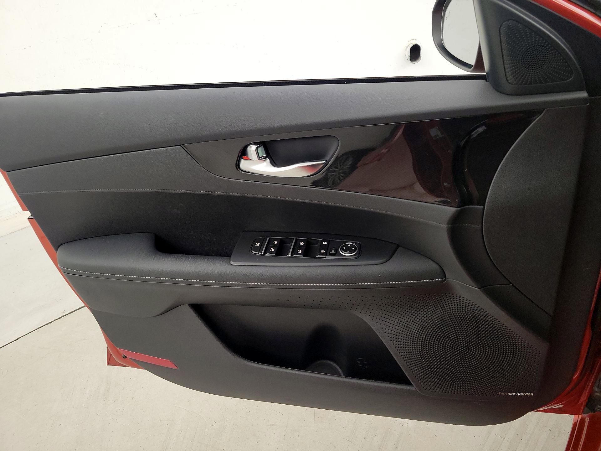 Thumbnail: 2024 Kia Forte - 12