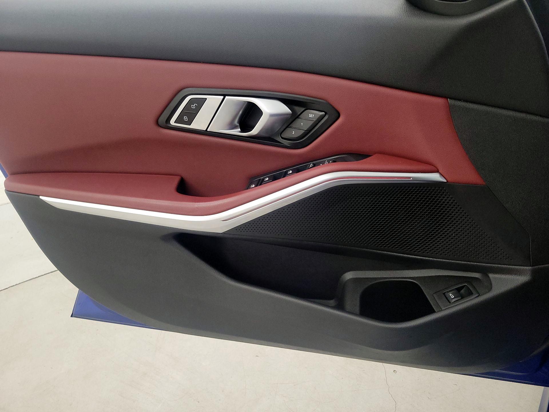 Thumbnail: 2022 BMW 3 Series - 12