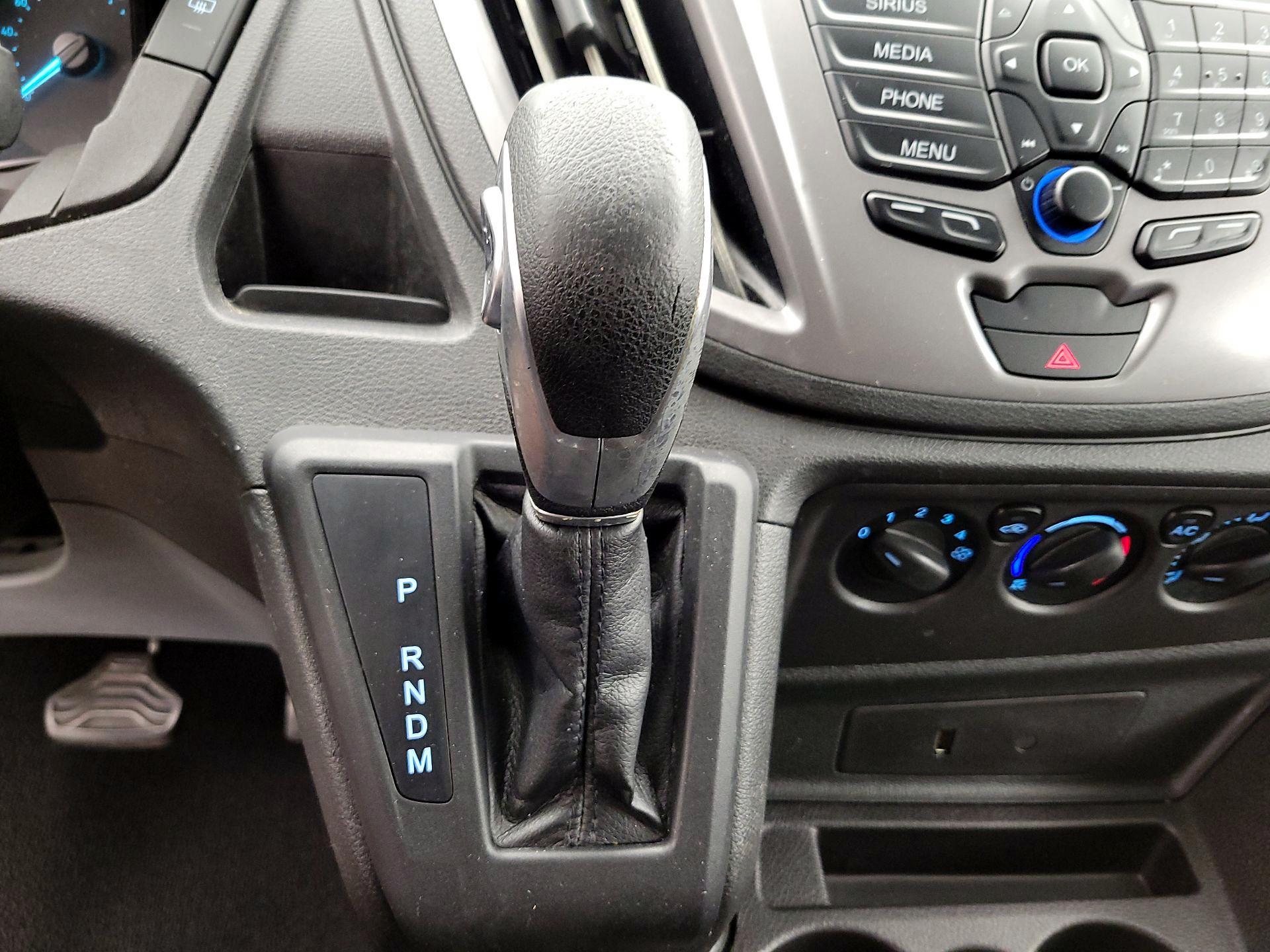 Thumbnail: 2018 Ford Transit Series - 17