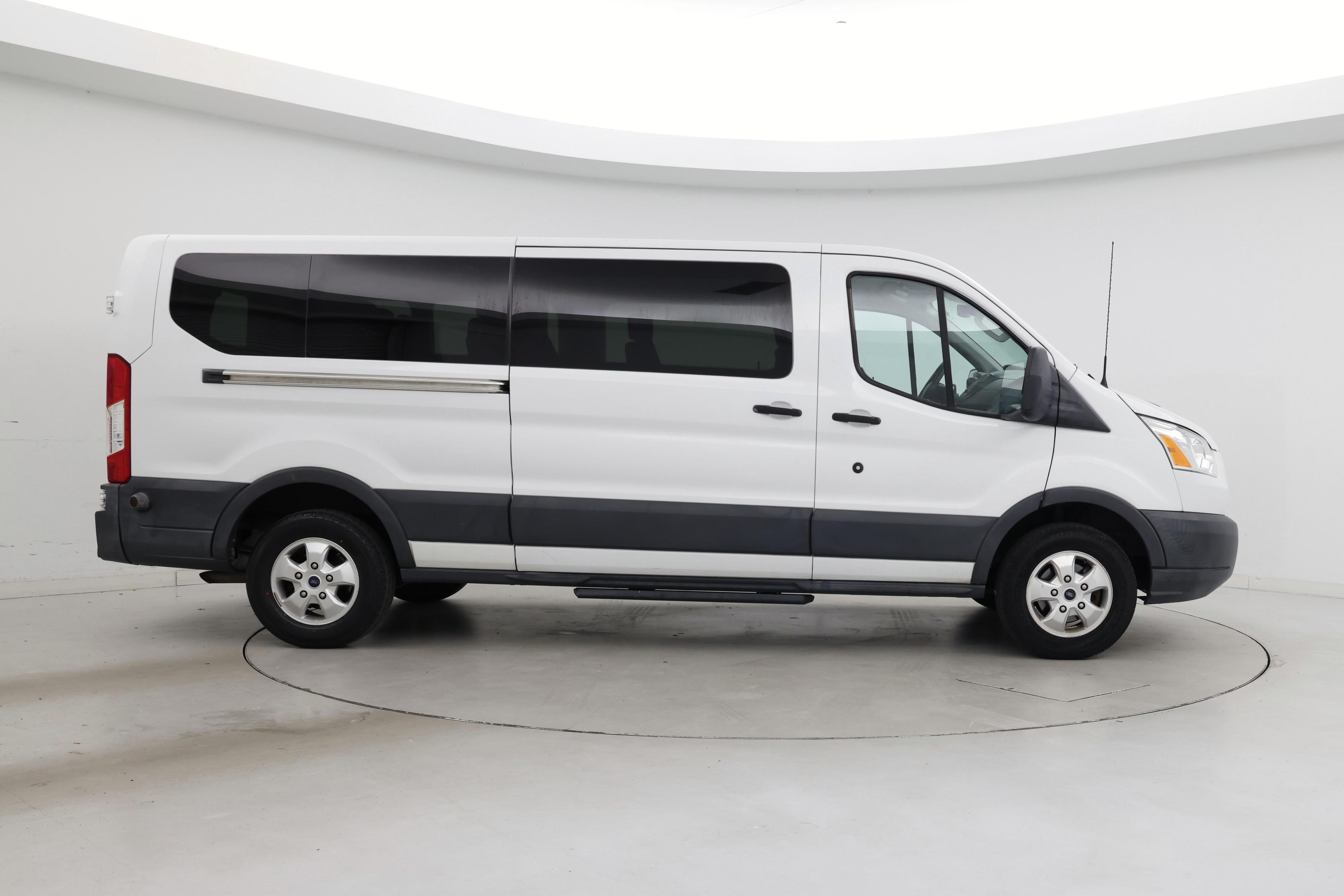 Thumbnail: 2018 Ford Transit Series - 7