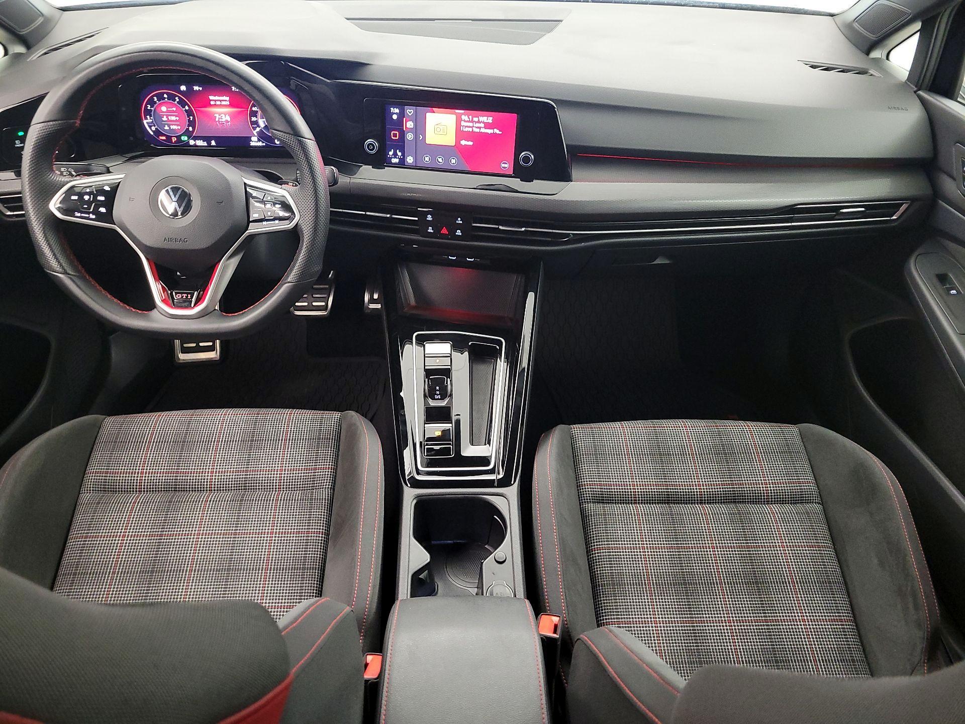 Thumbnail: 2023 Volkswagen Golf - 9