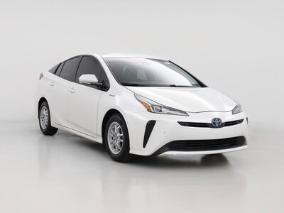 White 2019 Toyota Prius LE