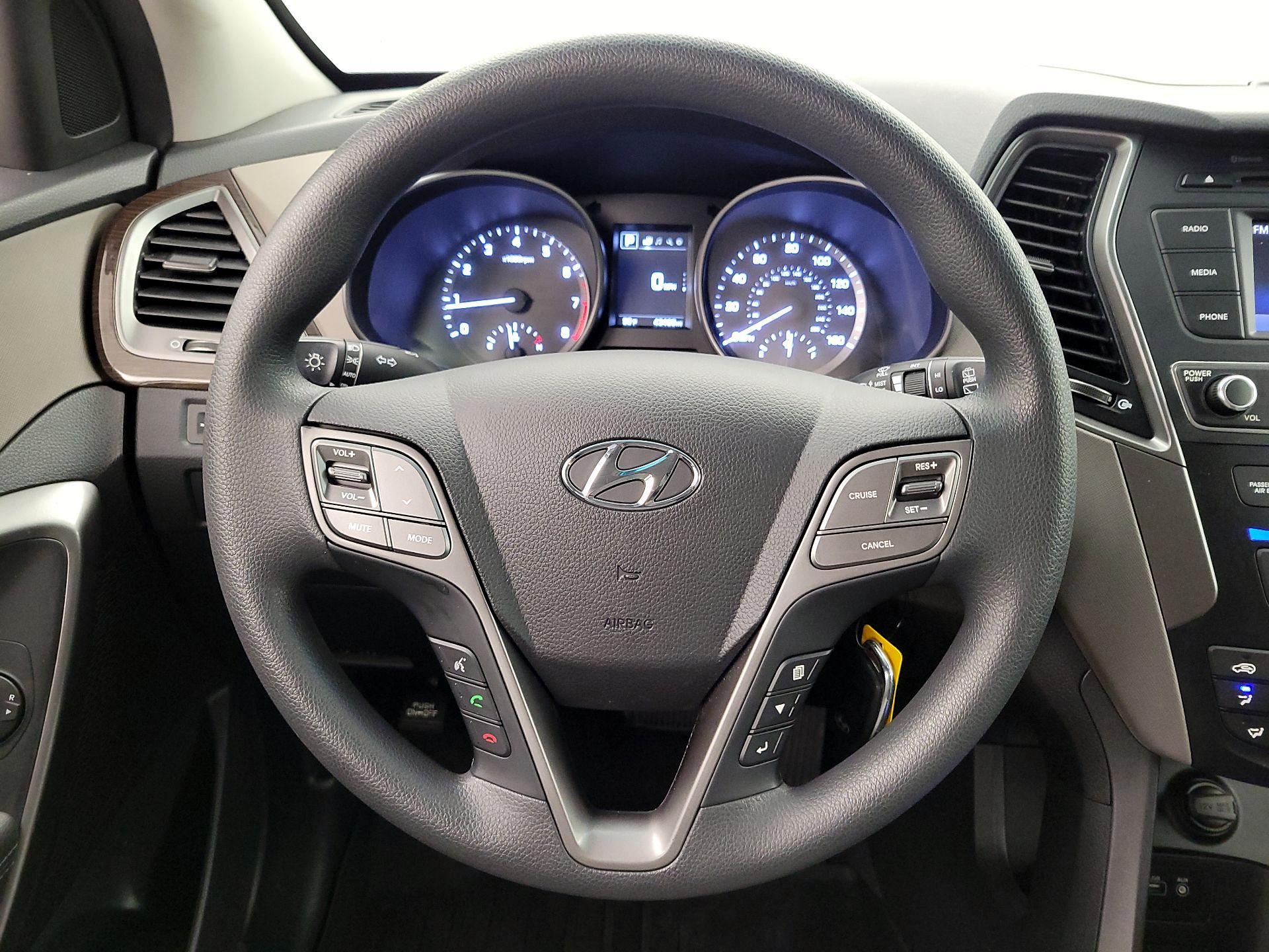 Thumbnail: 2018 Hyundai Santa Fe - 10