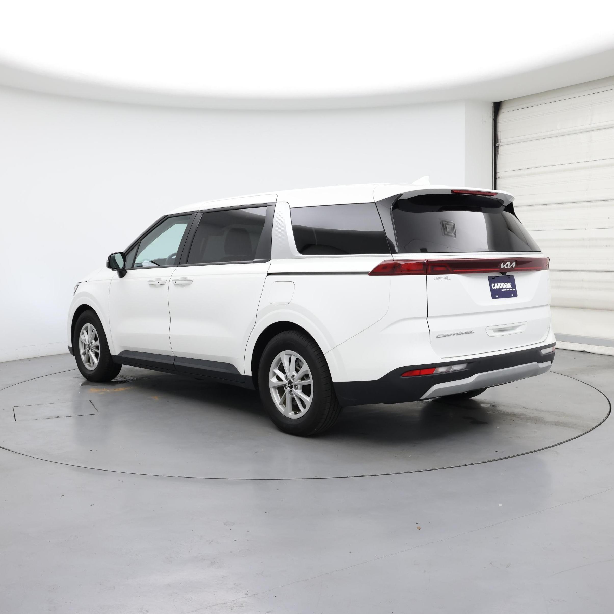 Thumbnail: 2022 Kia Carnival - 2