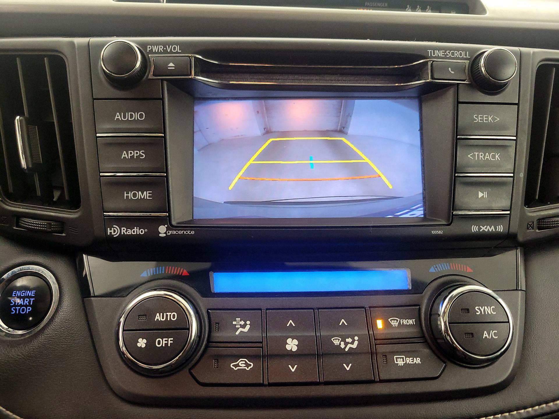 Thumbnail: 2018 Toyota RAV4 - 14