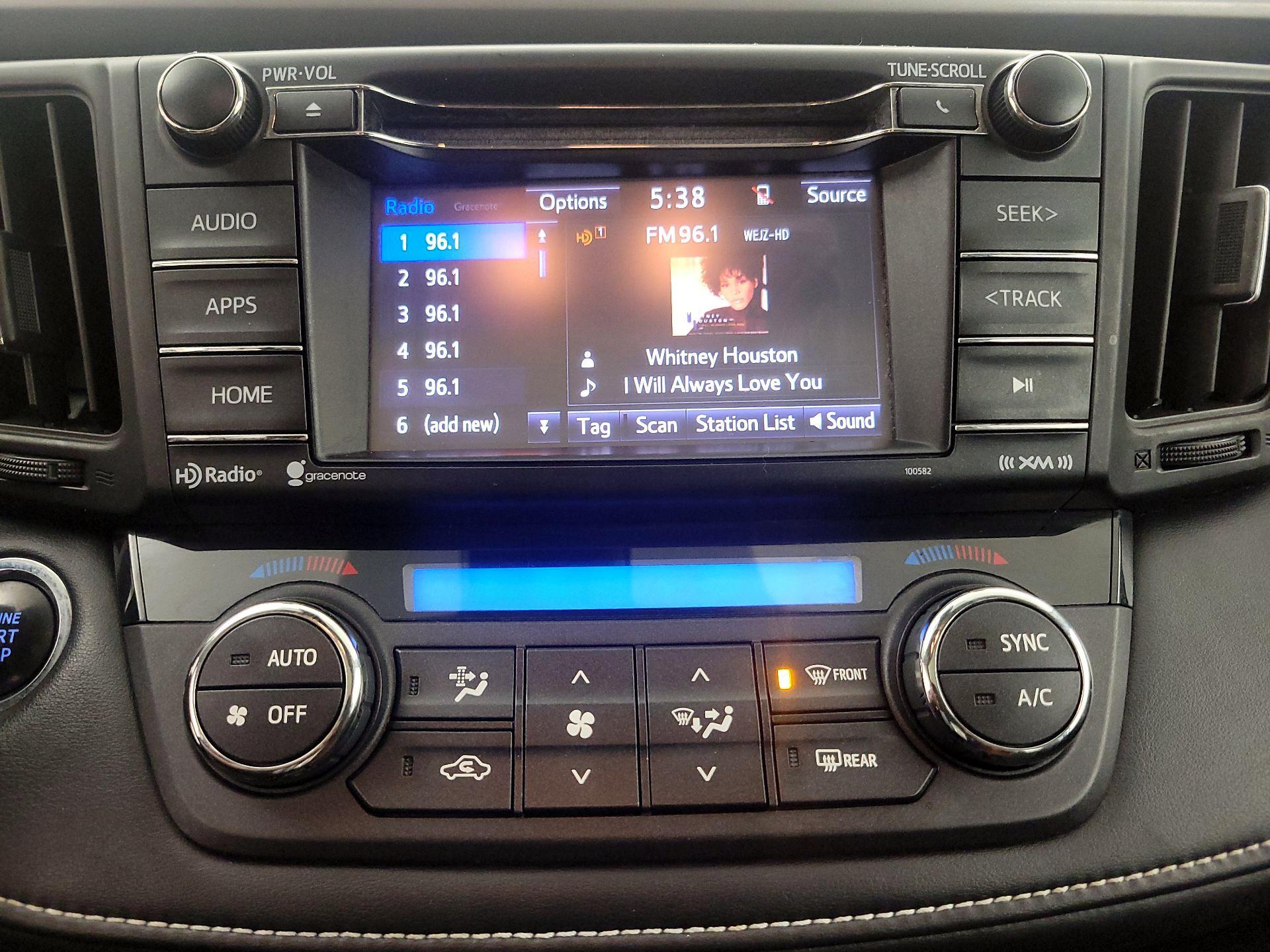 Thumbnail: 2018 Toyota RAV4 - 15