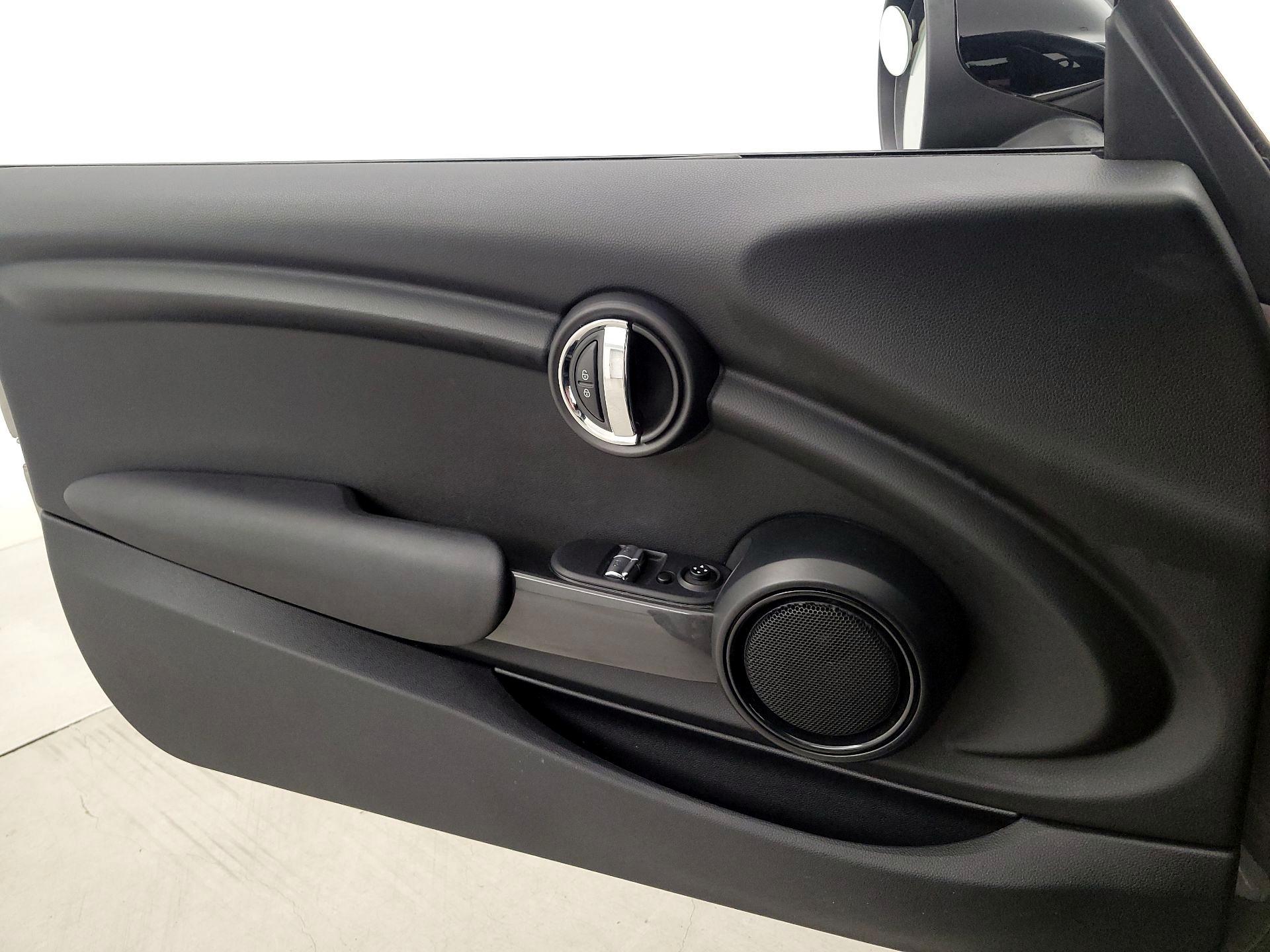 Thumbnail: 2019 MINI Cooper Hardtop - 12