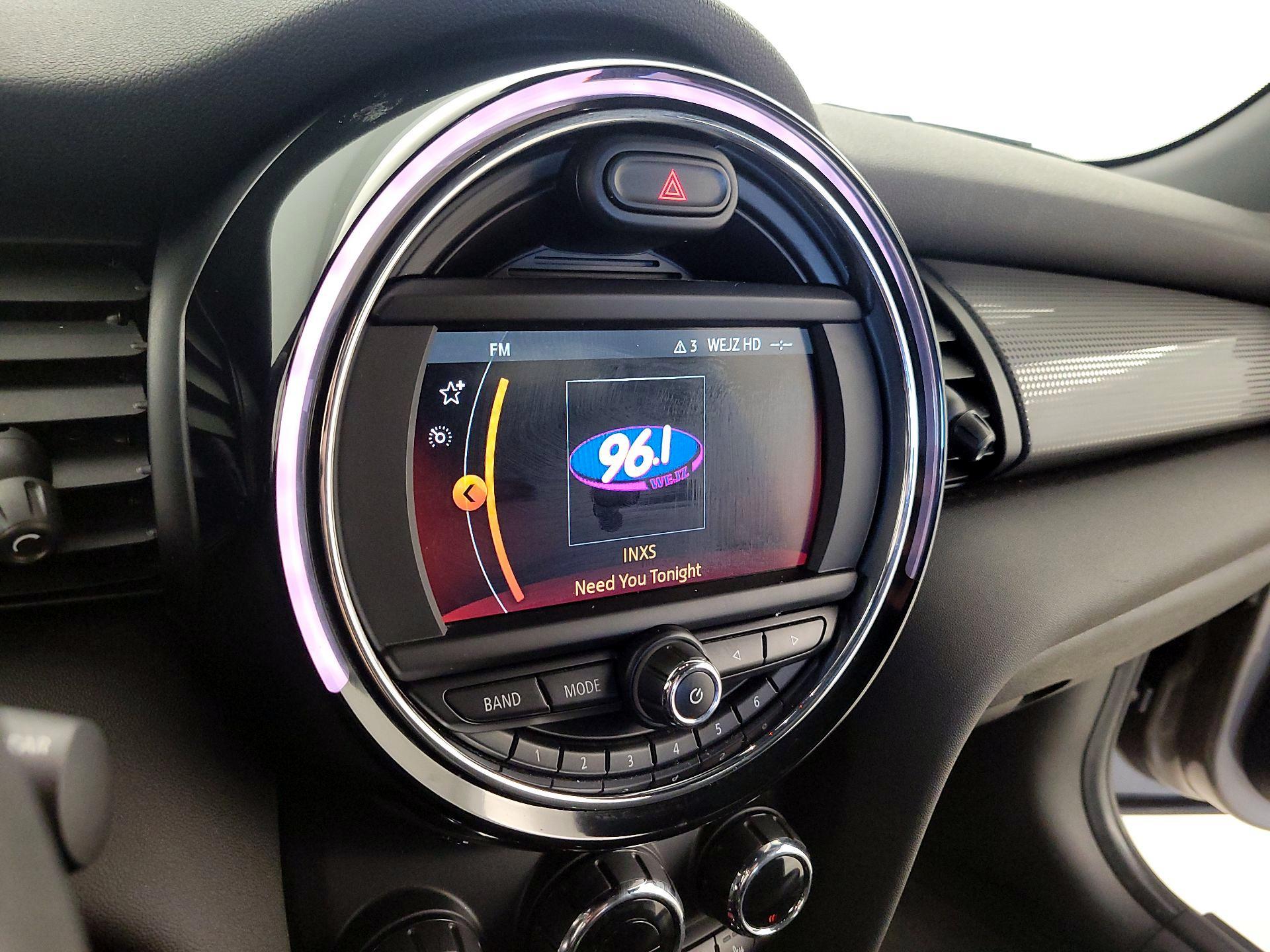 Thumbnail: 2019 MINI Cooper Hardtop - 15