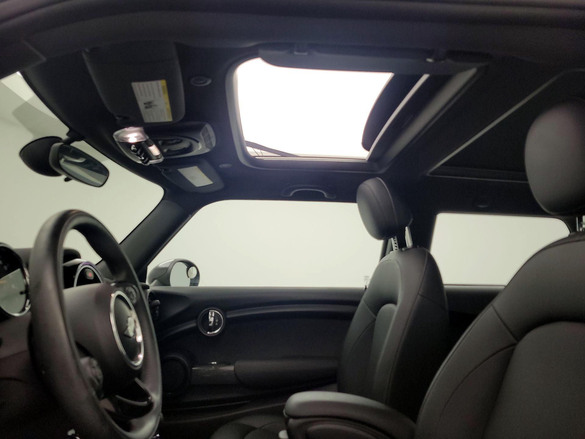Thumbnail: 2019 MINI Cooper Hardtop - 19
