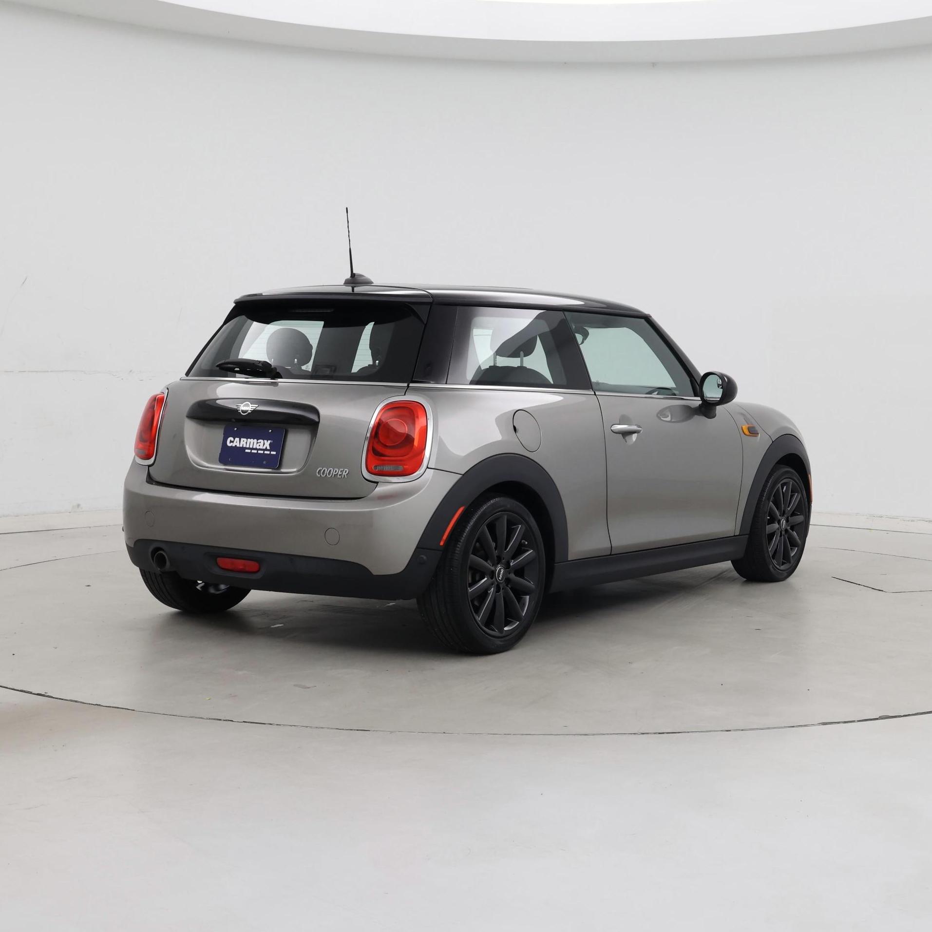 Thumbnail: 2019 MINI Cooper Hardtop - 8