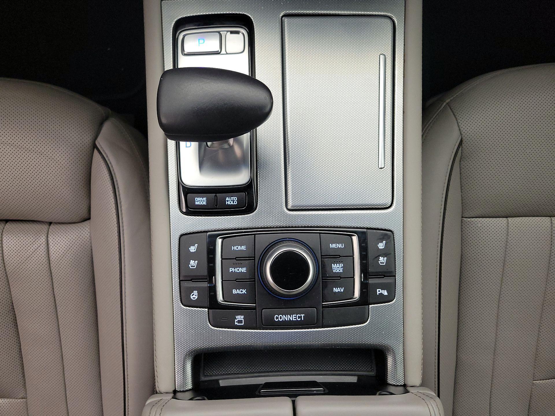 Thumbnail: 2019 Genesis G80 - 18