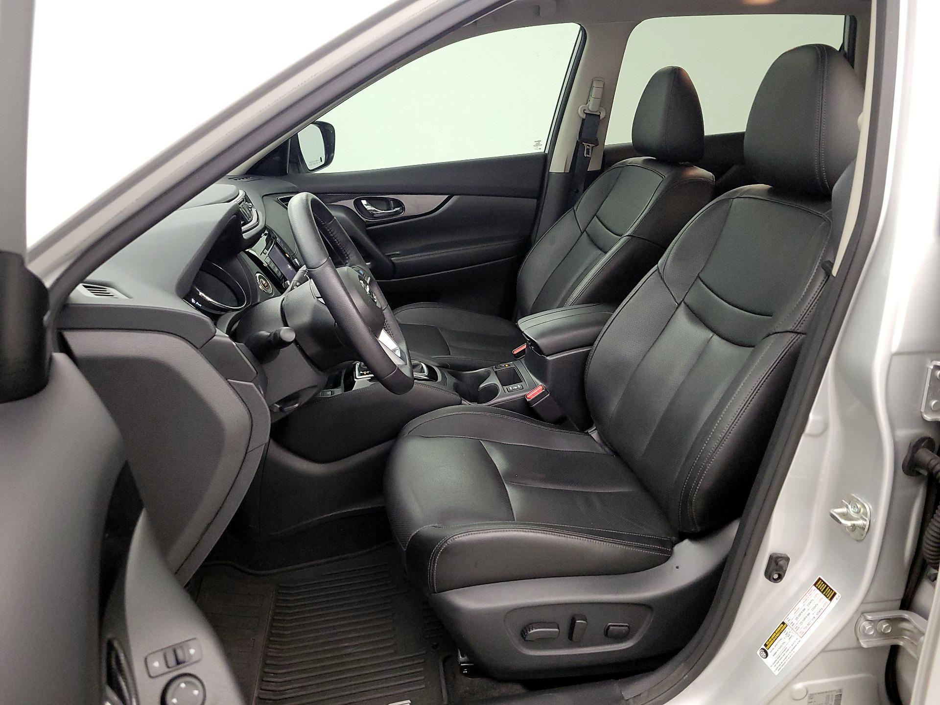 Thumbnail: 2019 Nissan Rogue - 11