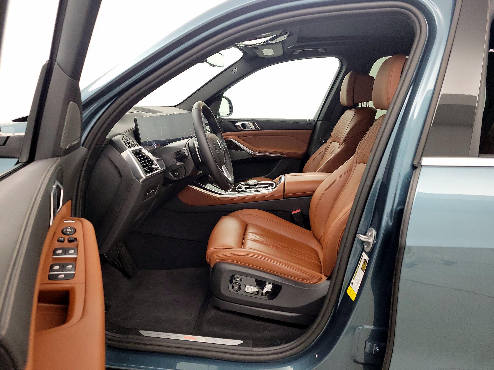 Thumbnail: 2024 BMW X5 - 11