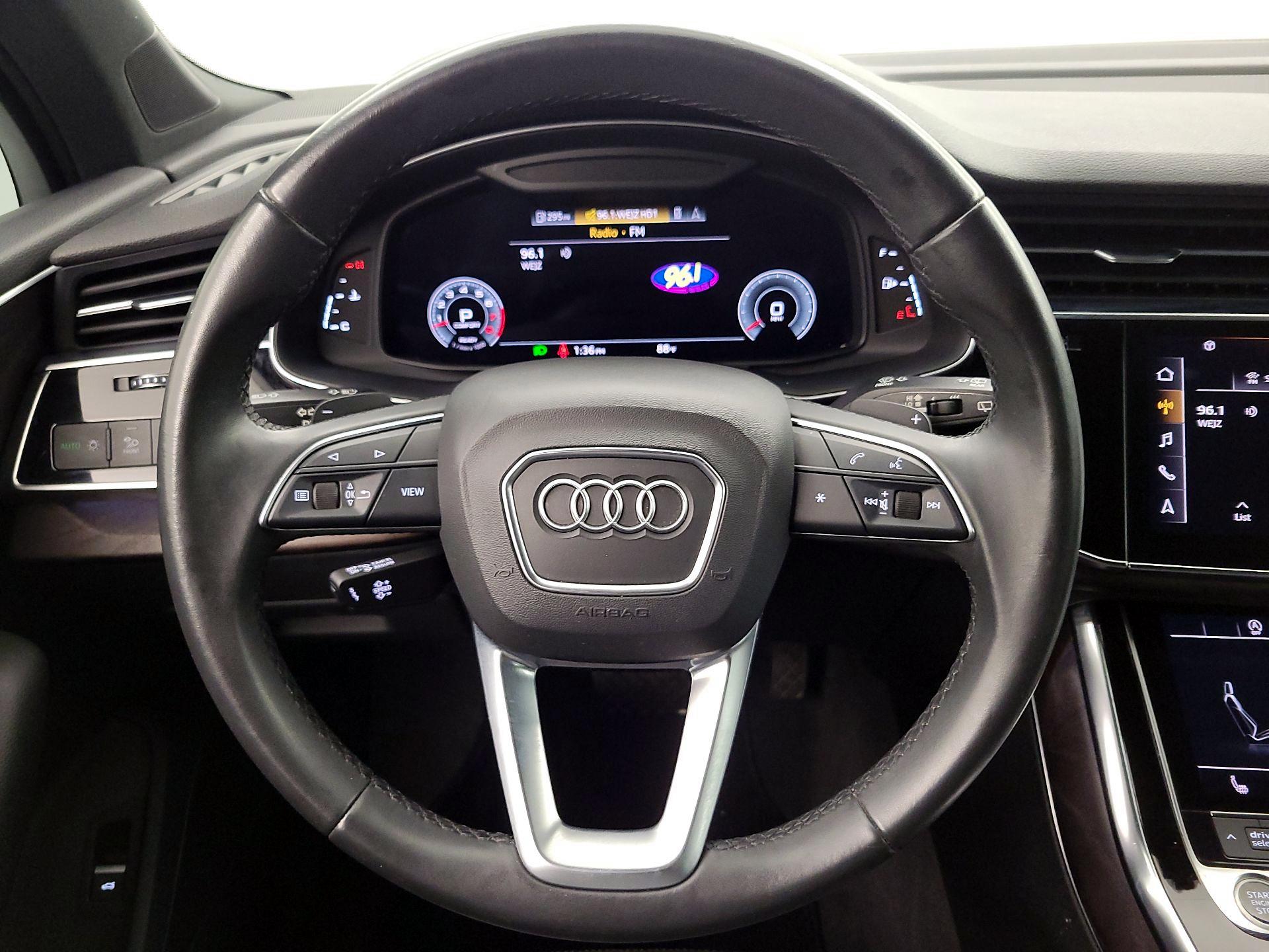 Thumbnail: 2021 Audi Q7 - 10