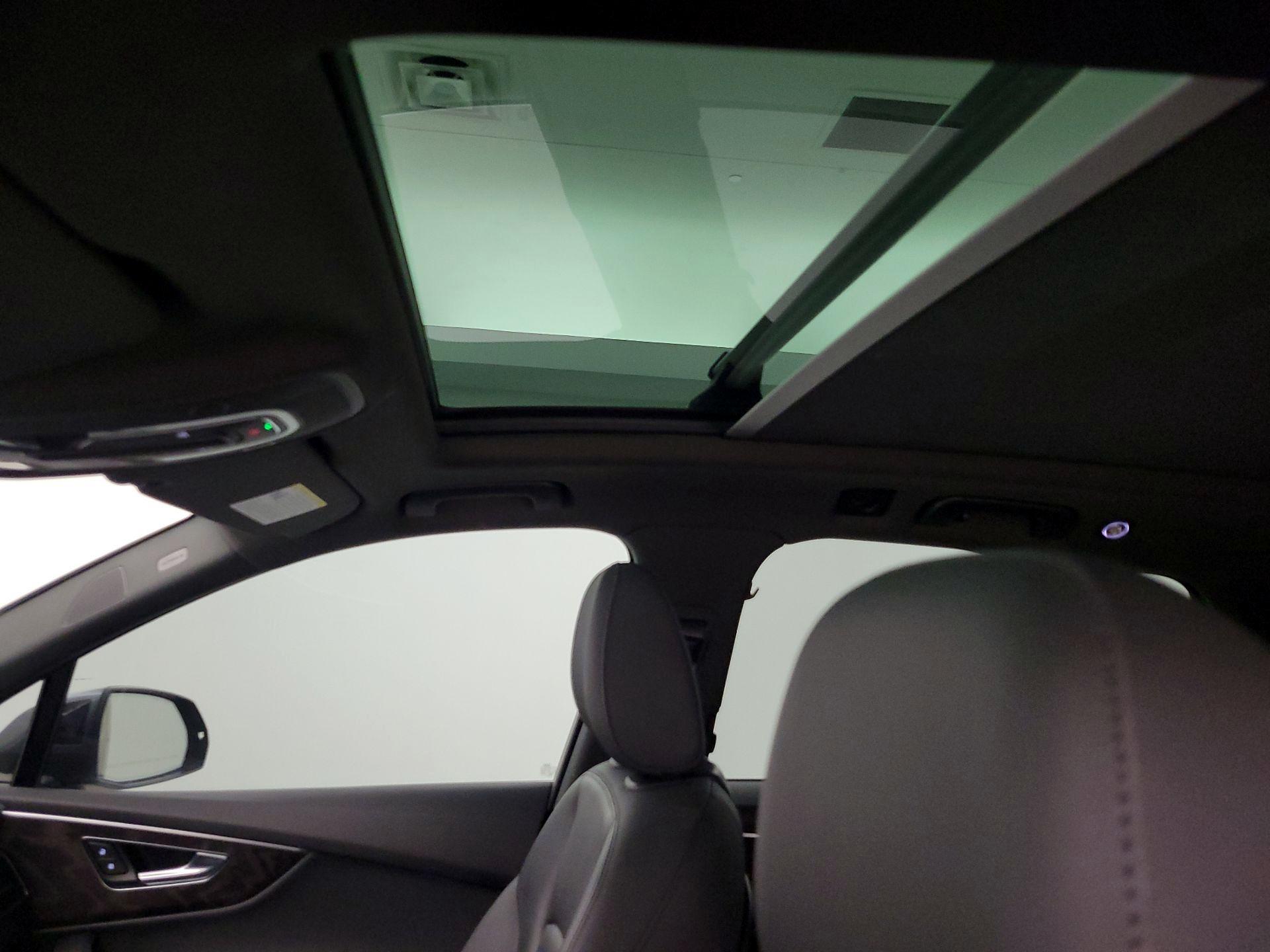 Thumbnail: 2021 Audi Q7 - 19