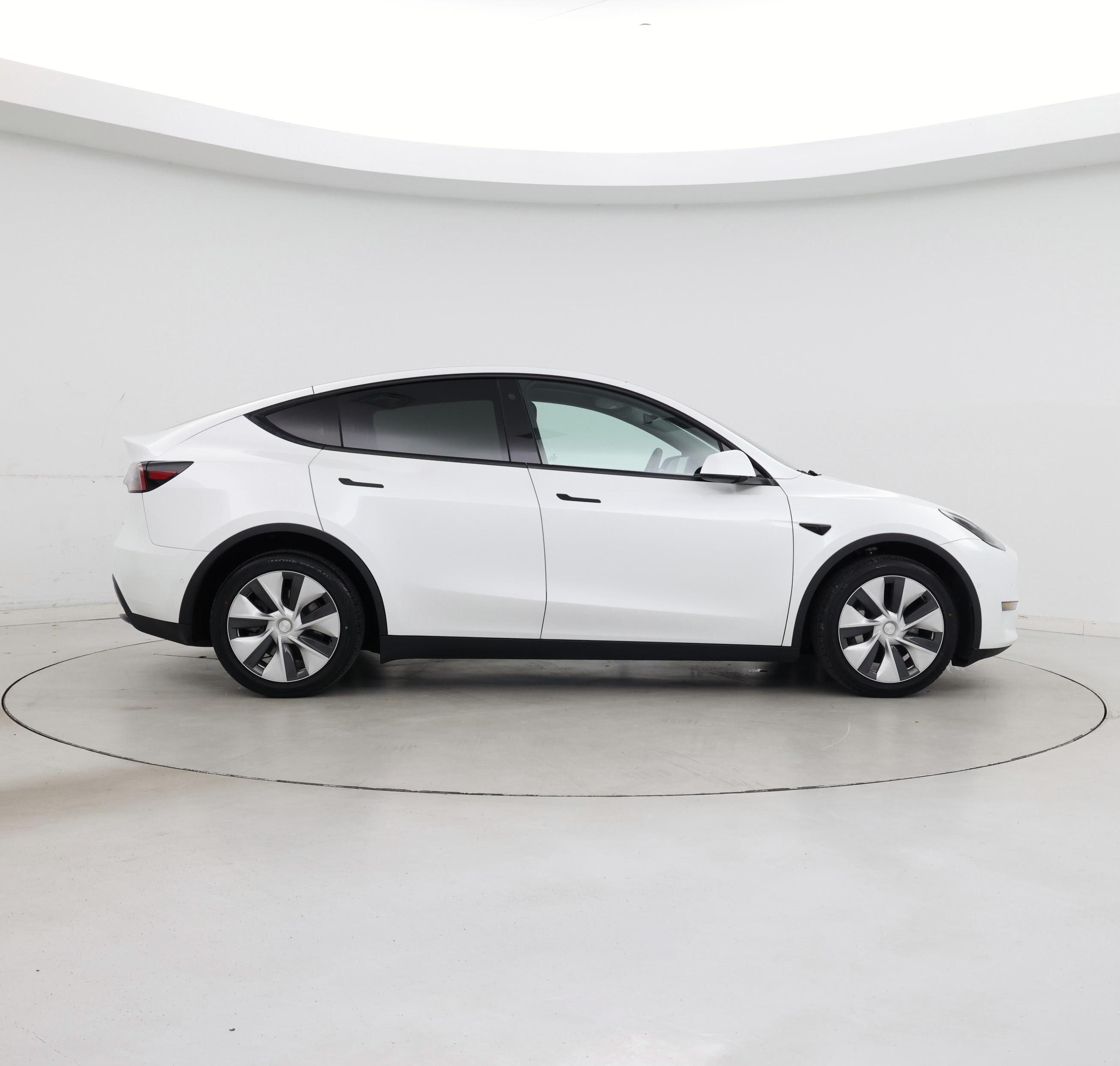 Thumbnail: 2022 Tesla Model Y - 7