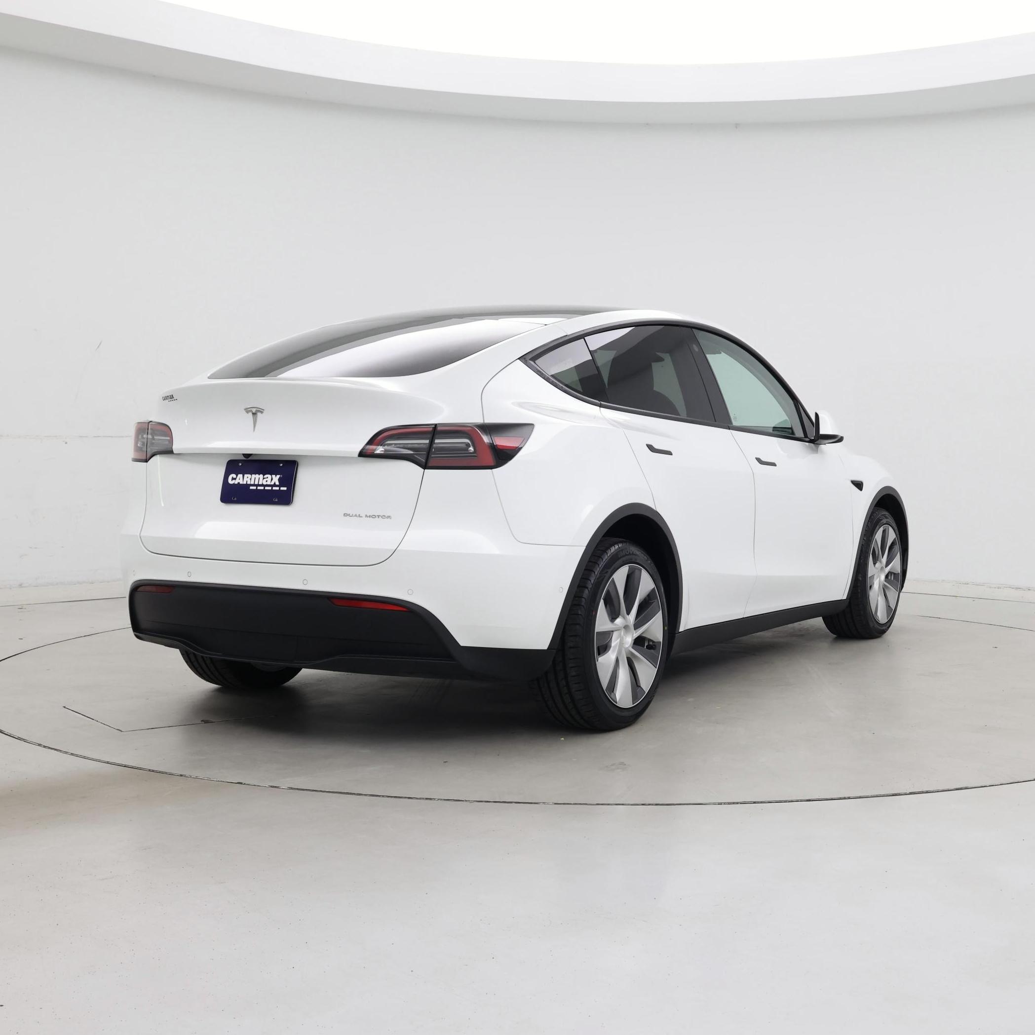 Thumbnail: 2022 Tesla Model Y - 8