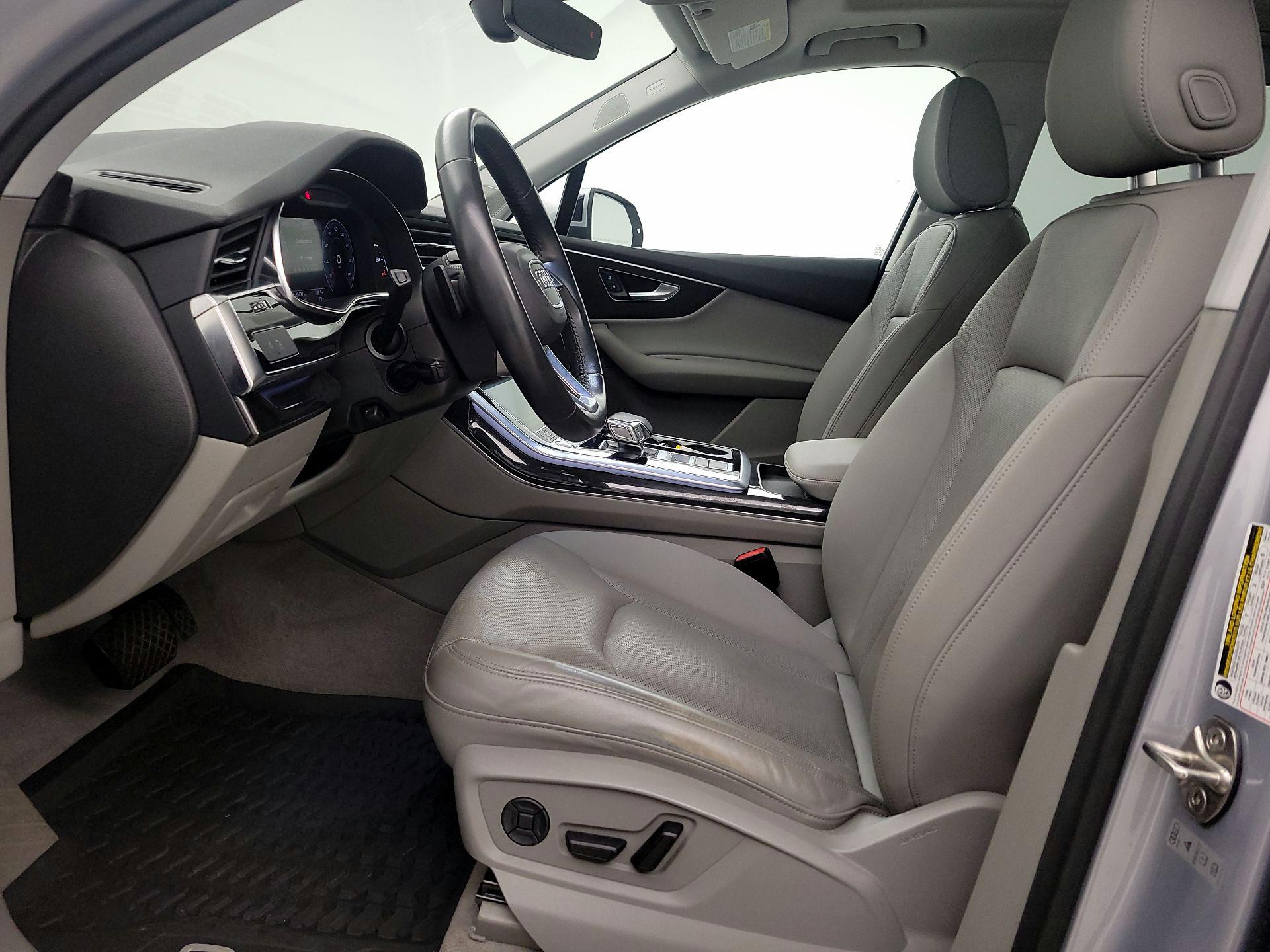 Thumbnail: 2020 Audi Q7 - 11