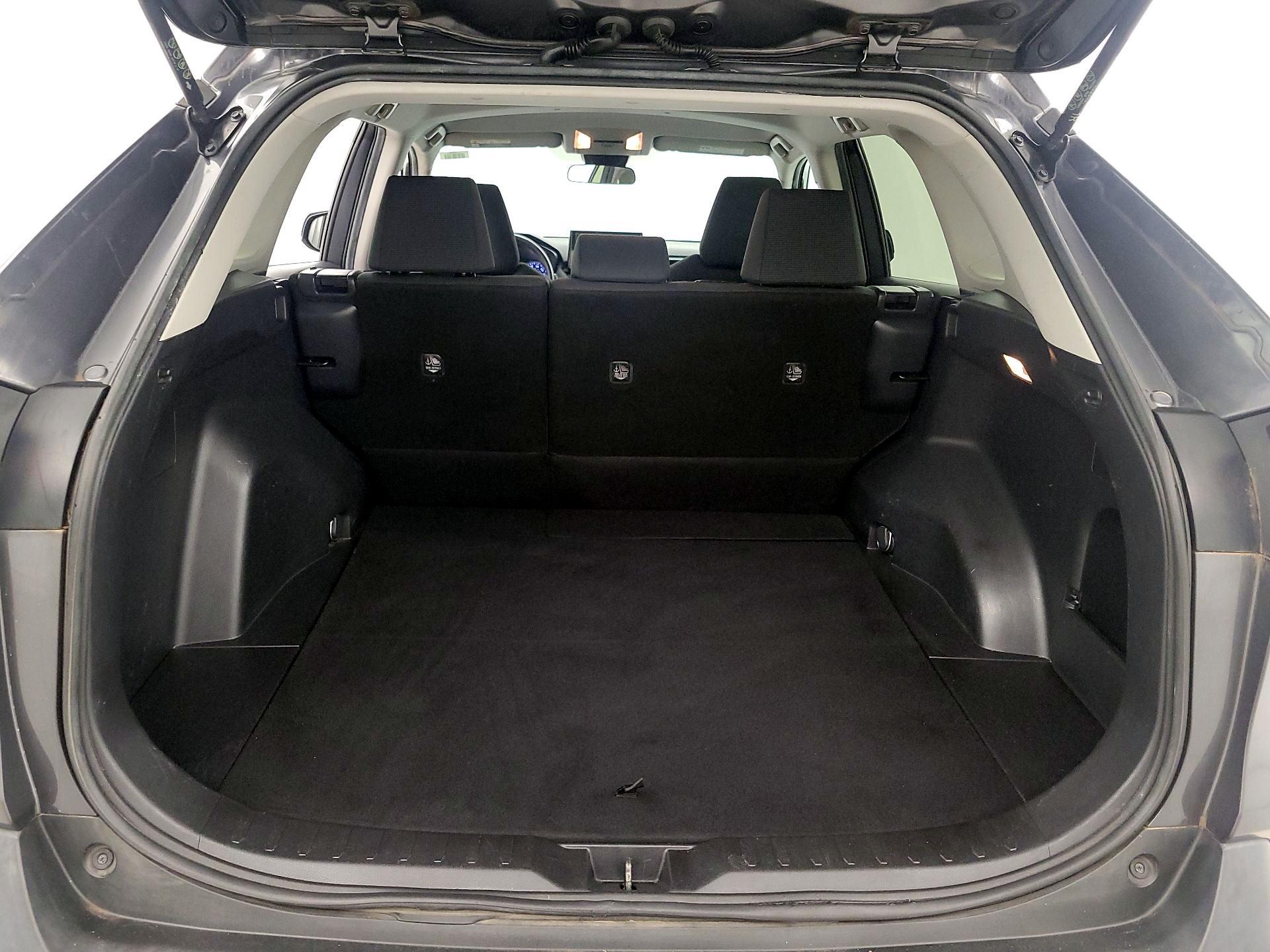 Thumbnail: 2019 Toyota RAV4 - 20