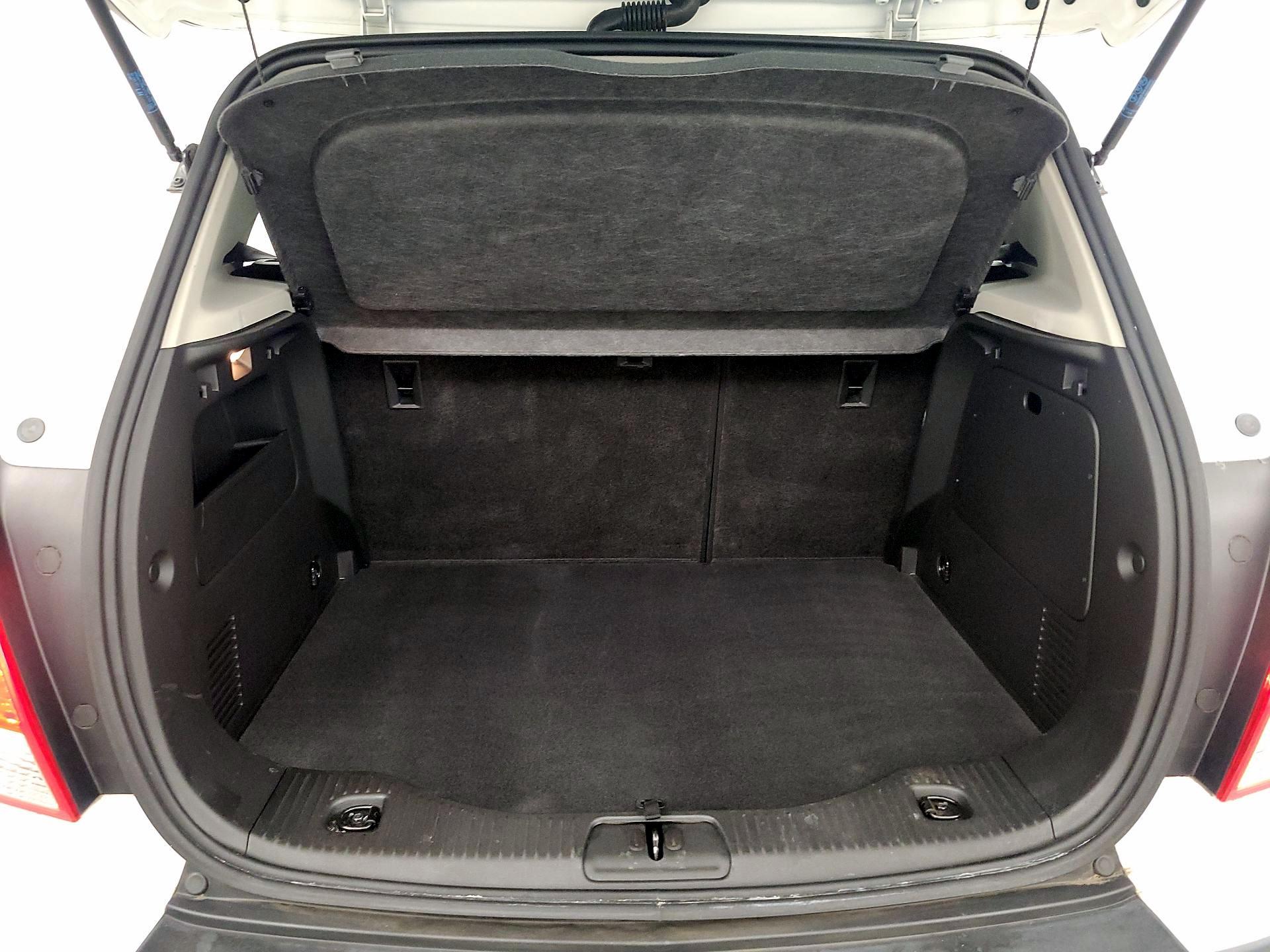 Thumbnail: 2015 Chevrolet Trax - 19