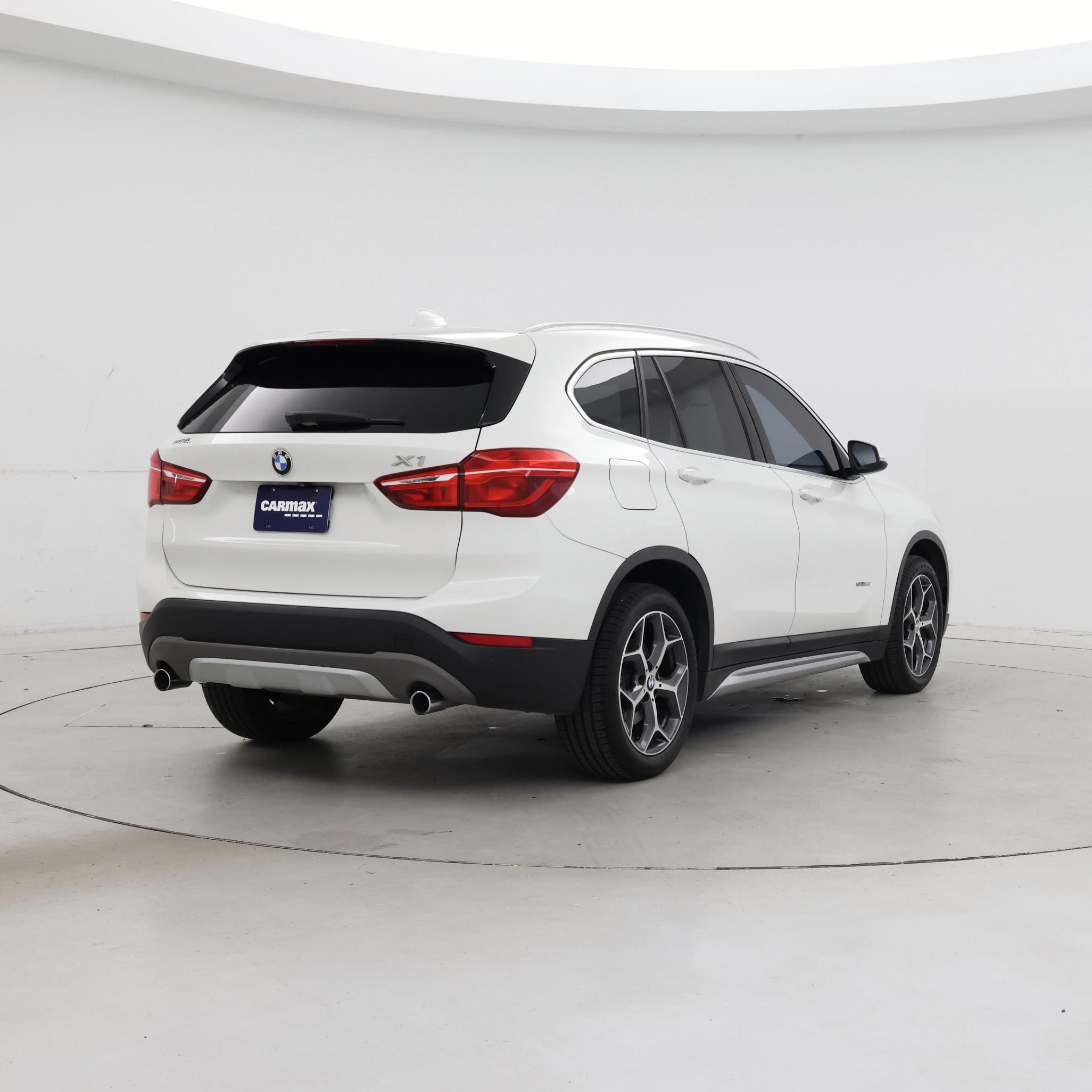 Thumbnail: 2018 BMW X1 - 8