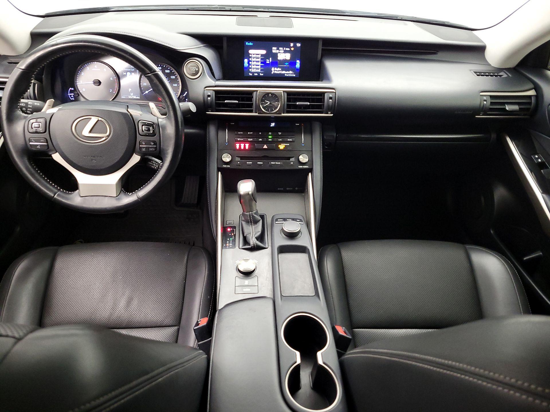 Thumbnail: 2018 Lexus IS - 9