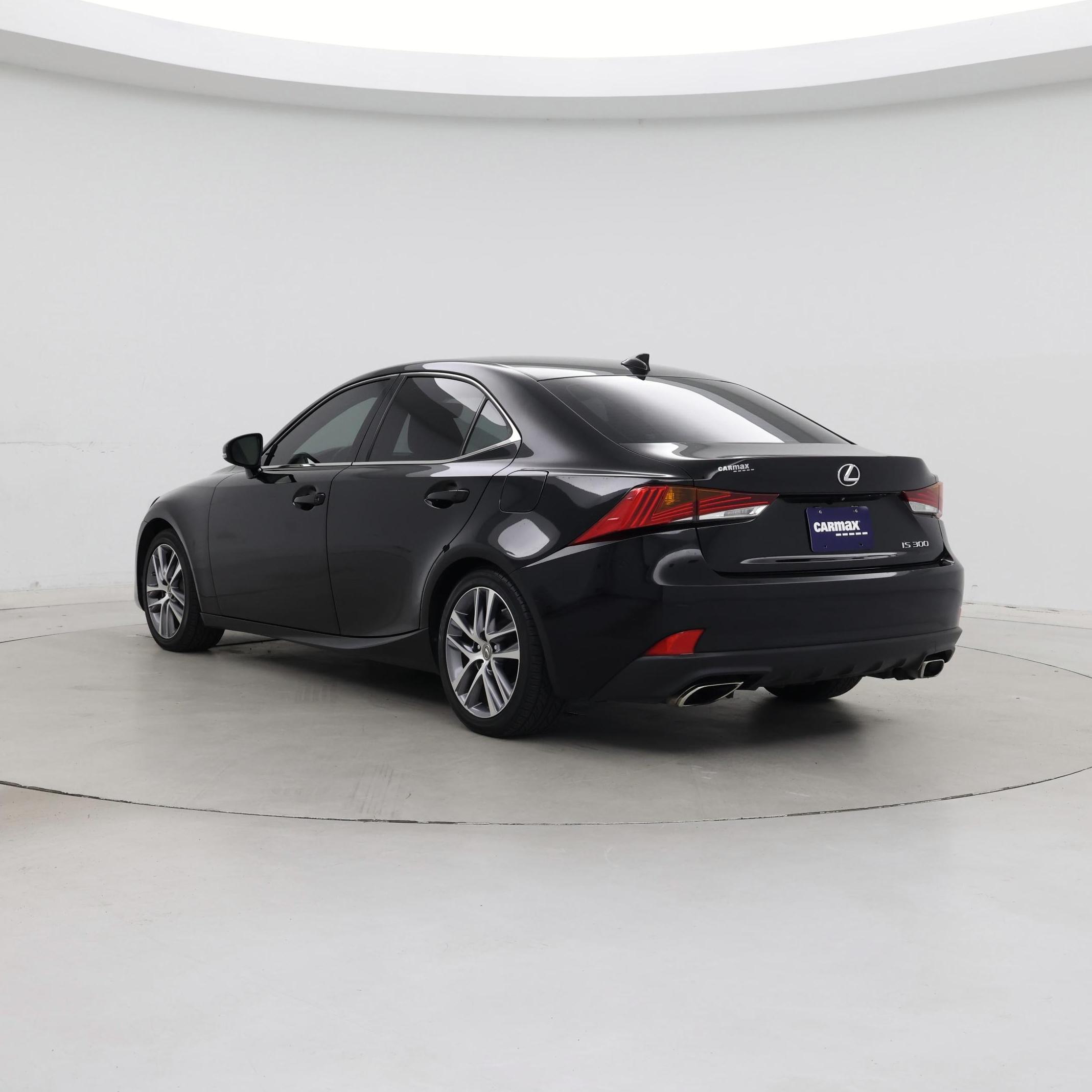 Thumbnail: 2018 Lexus IS - 2