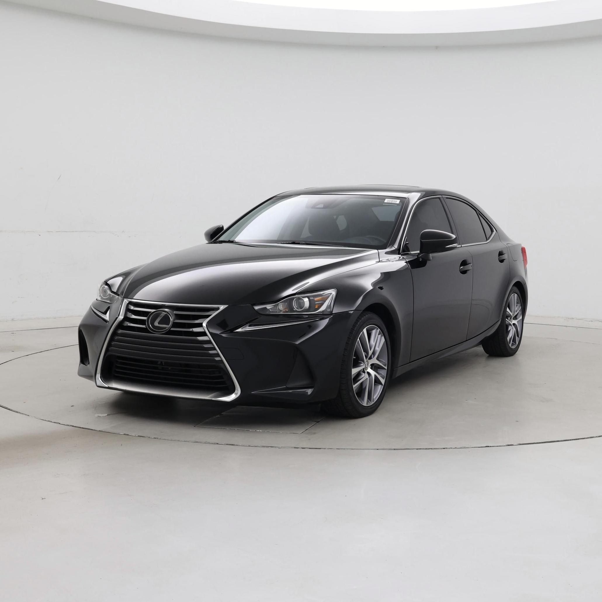 Thumbnail: 2018 Lexus IS - 4