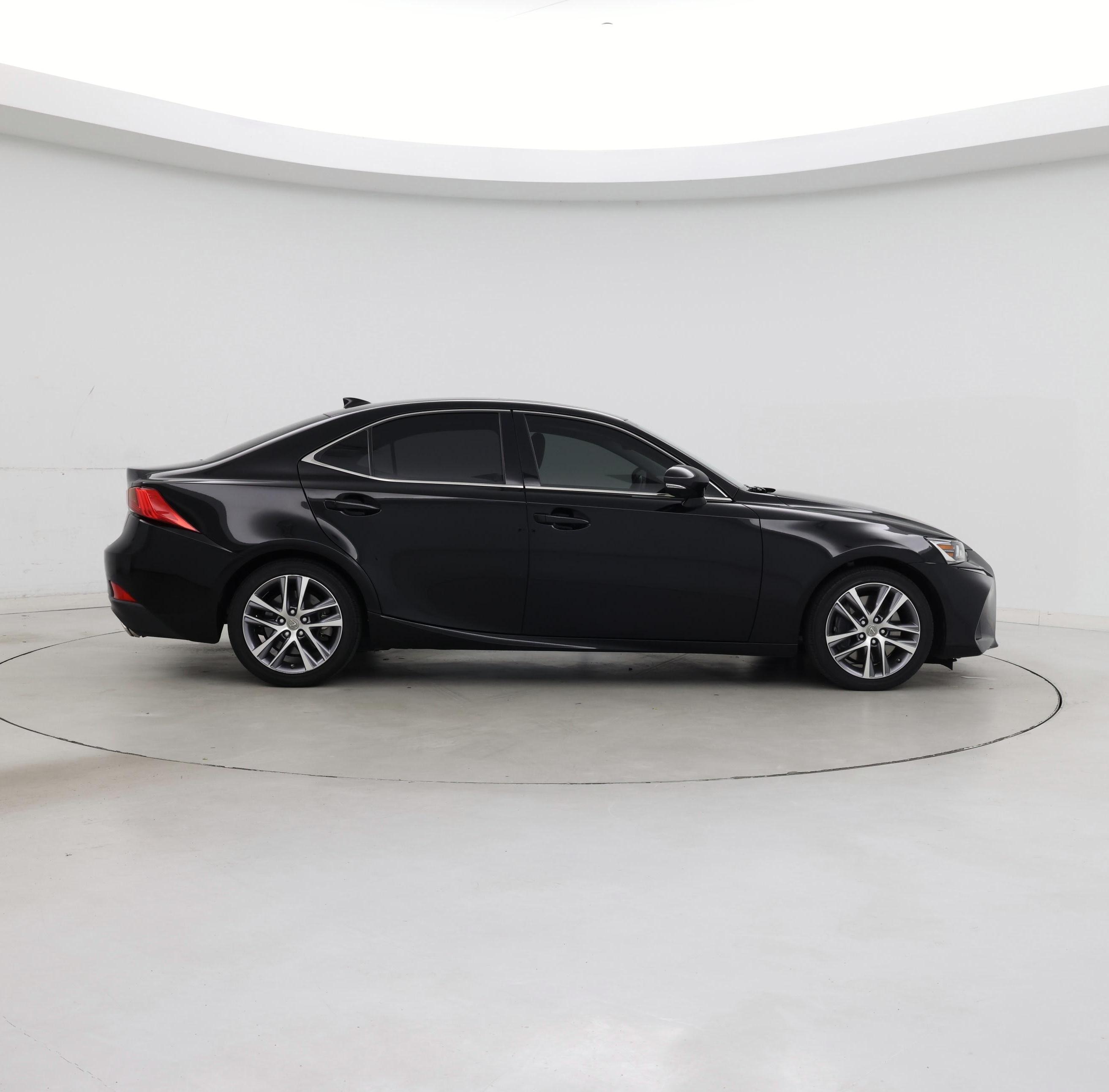 Thumbnail: 2018 Lexus IS - 7