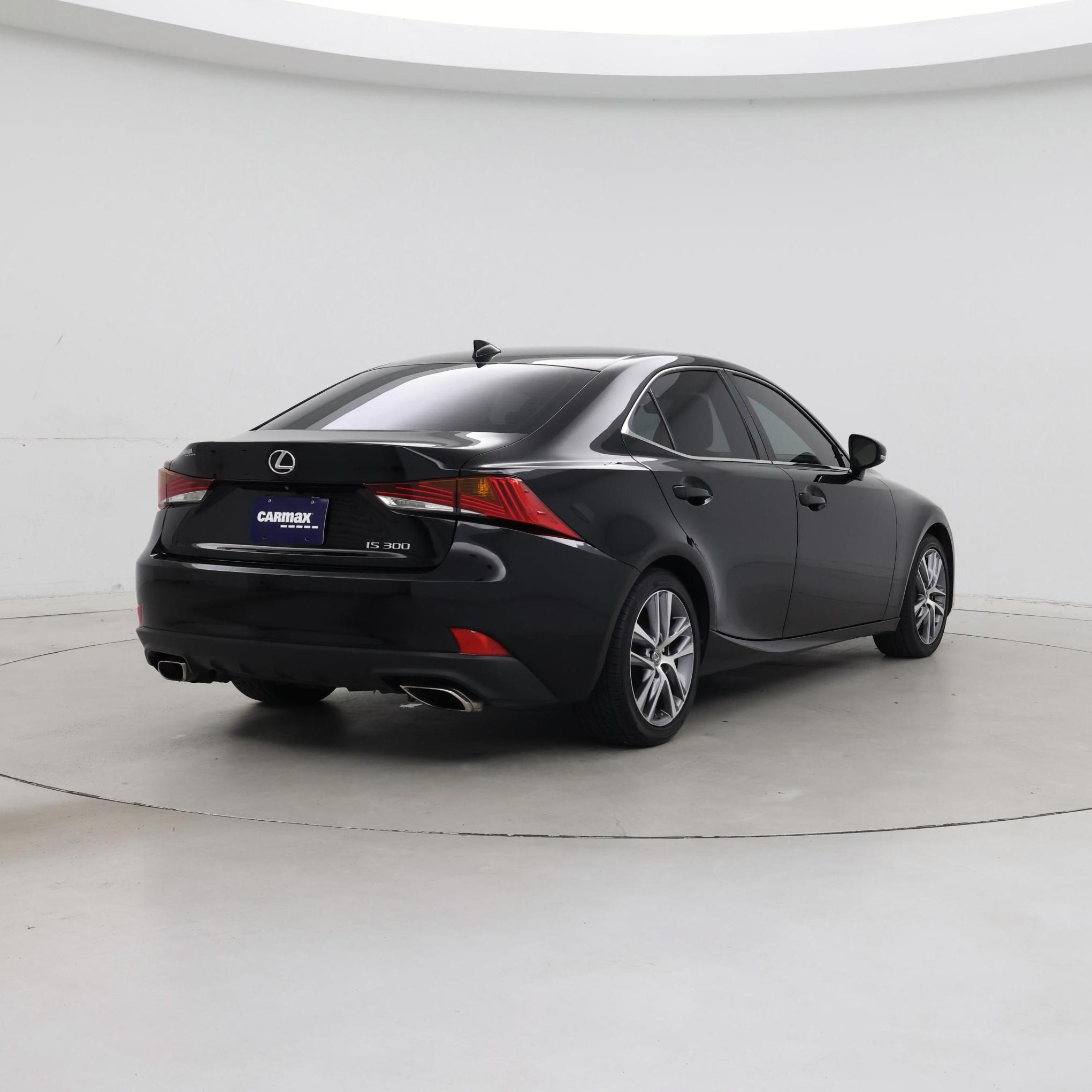Thumbnail: 2018 Lexus IS - 8