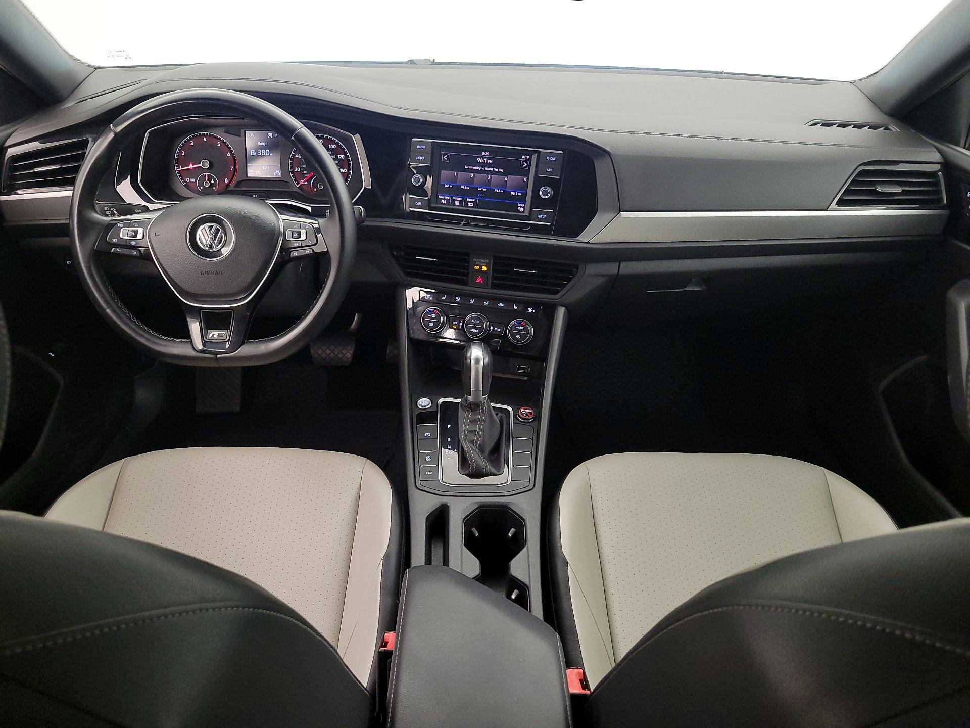 Thumbnail: 2019 Volkswagen Jetta - 9