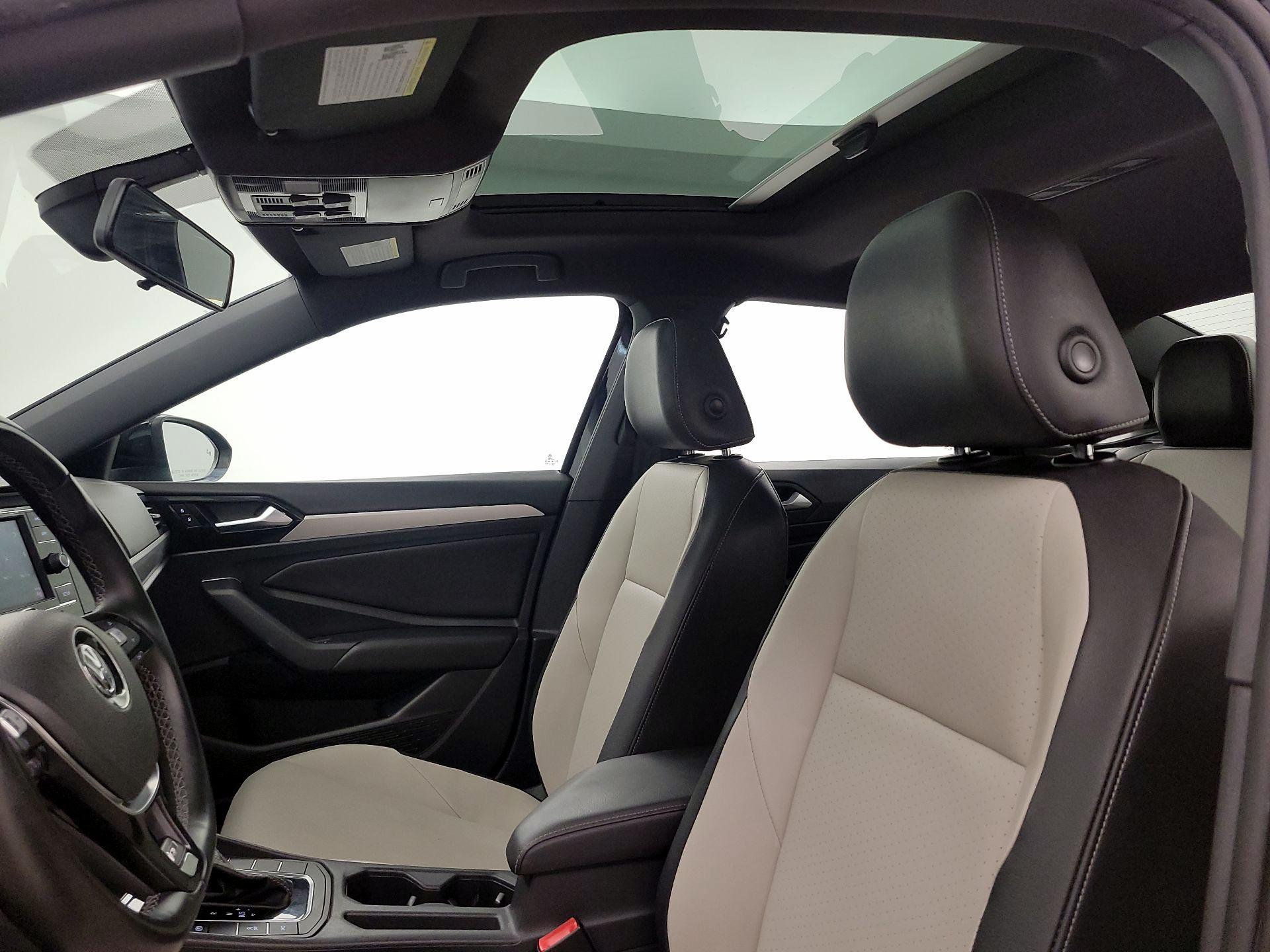 Thumbnail: 2019 Volkswagen Jetta - 19