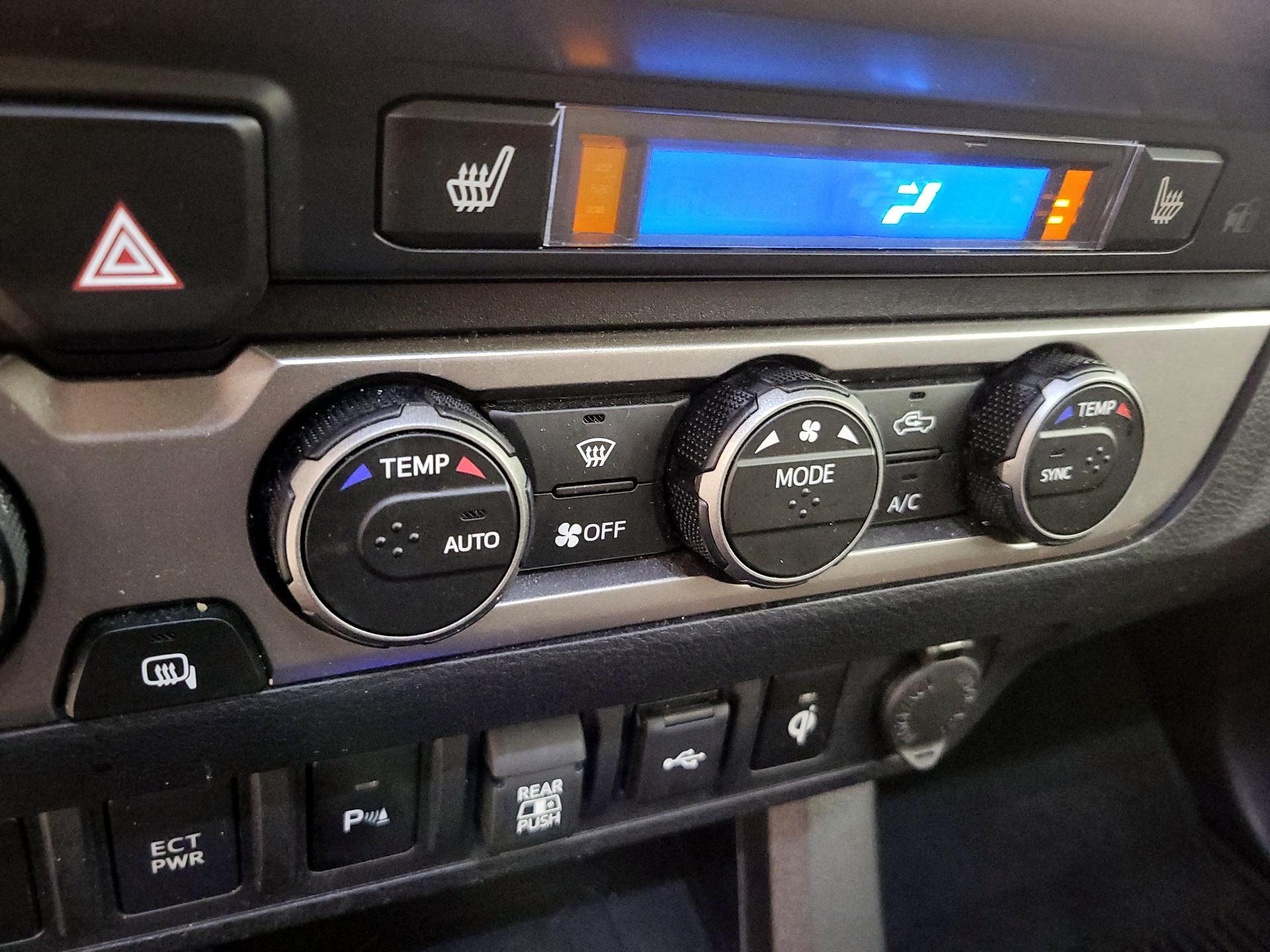 Thumbnail: 2023 Toyota Tacoma - 17