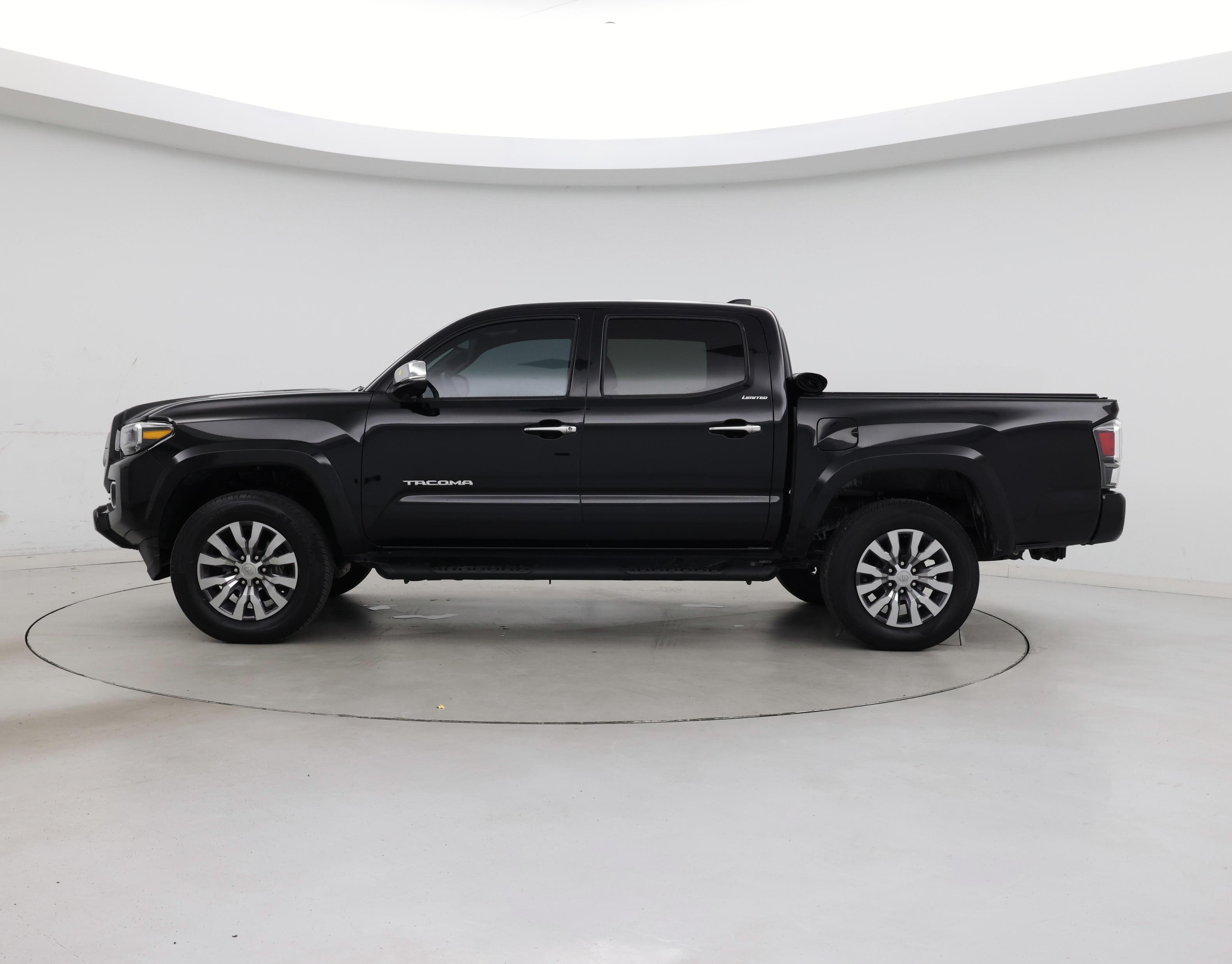 Thumbnail: 2023 Toyota Tacoma - 3