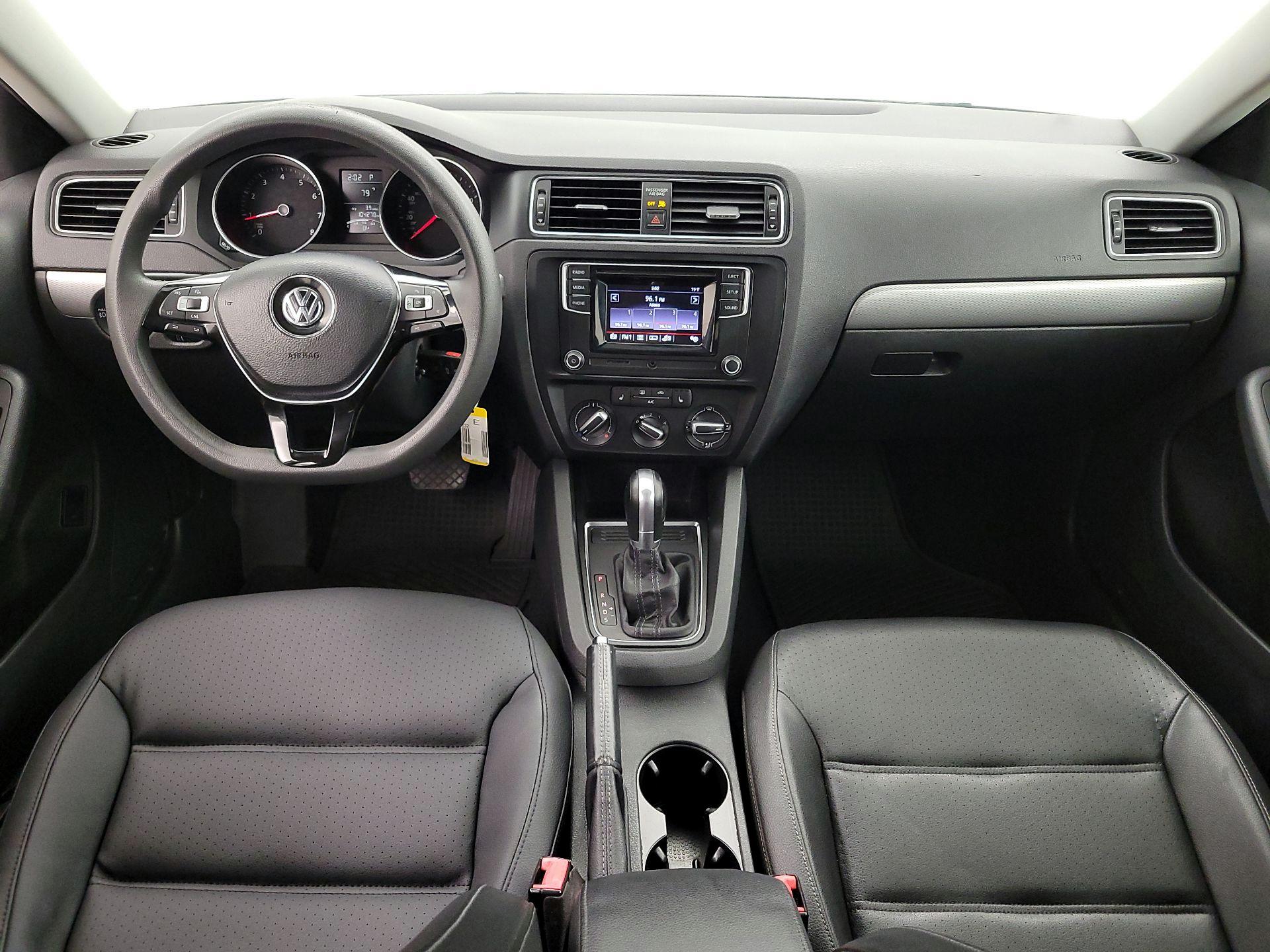 Thumbnail: 2018 Volkswagen Jetta - 9