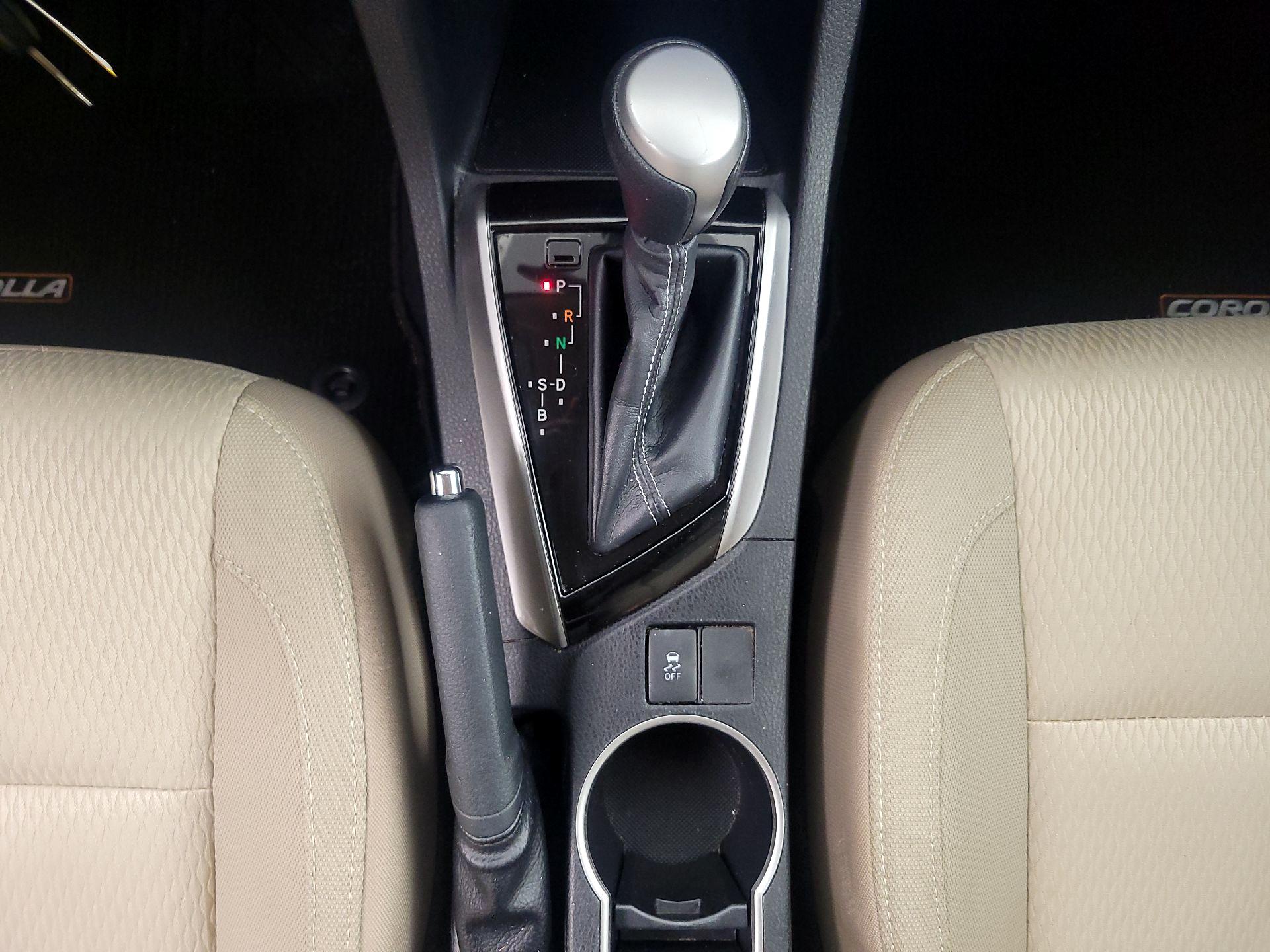 Thumbnail: 2014 Toyota Corolla - 17