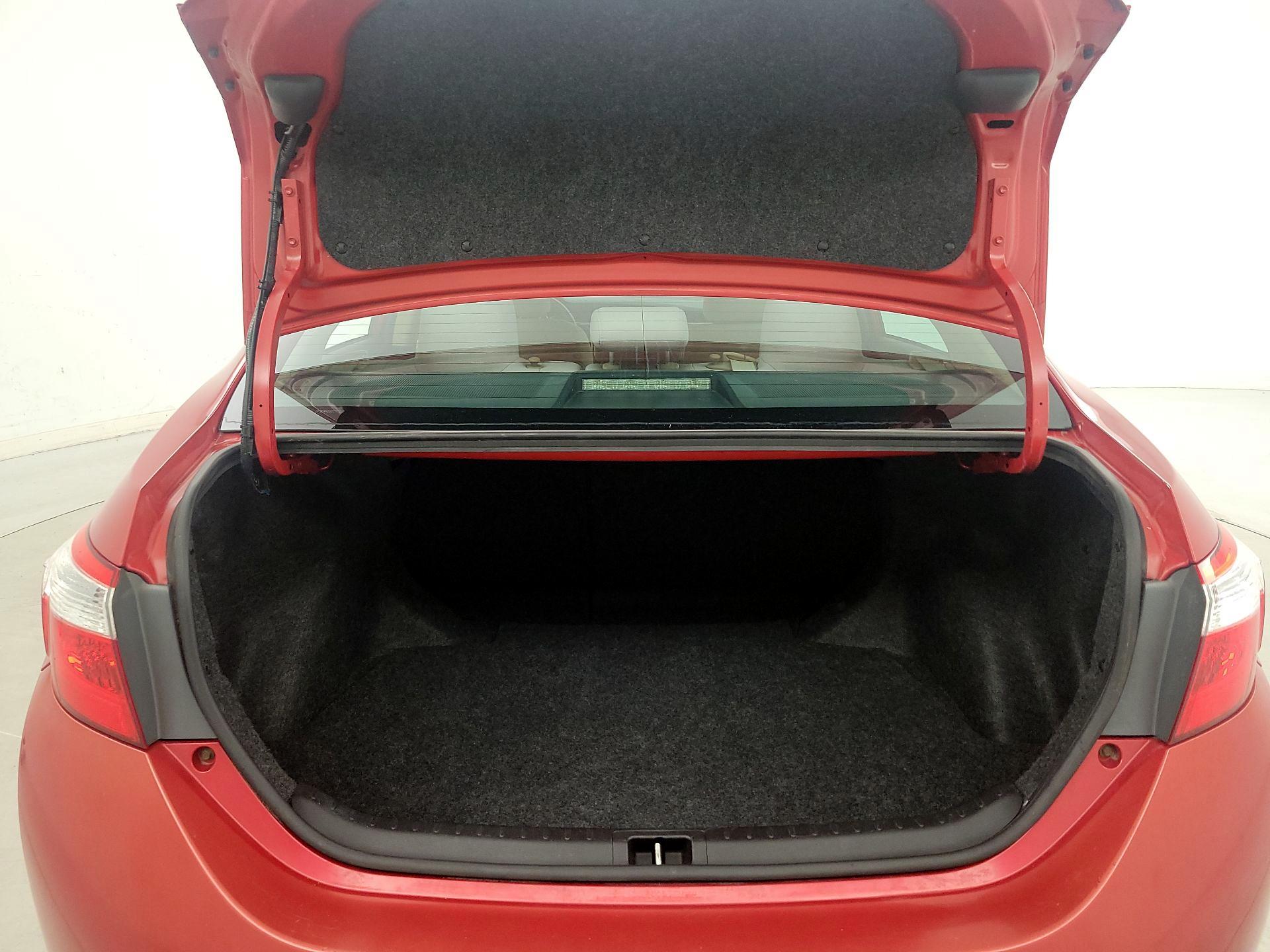 Thumbnail: 2014 Toyota Corolla - 20