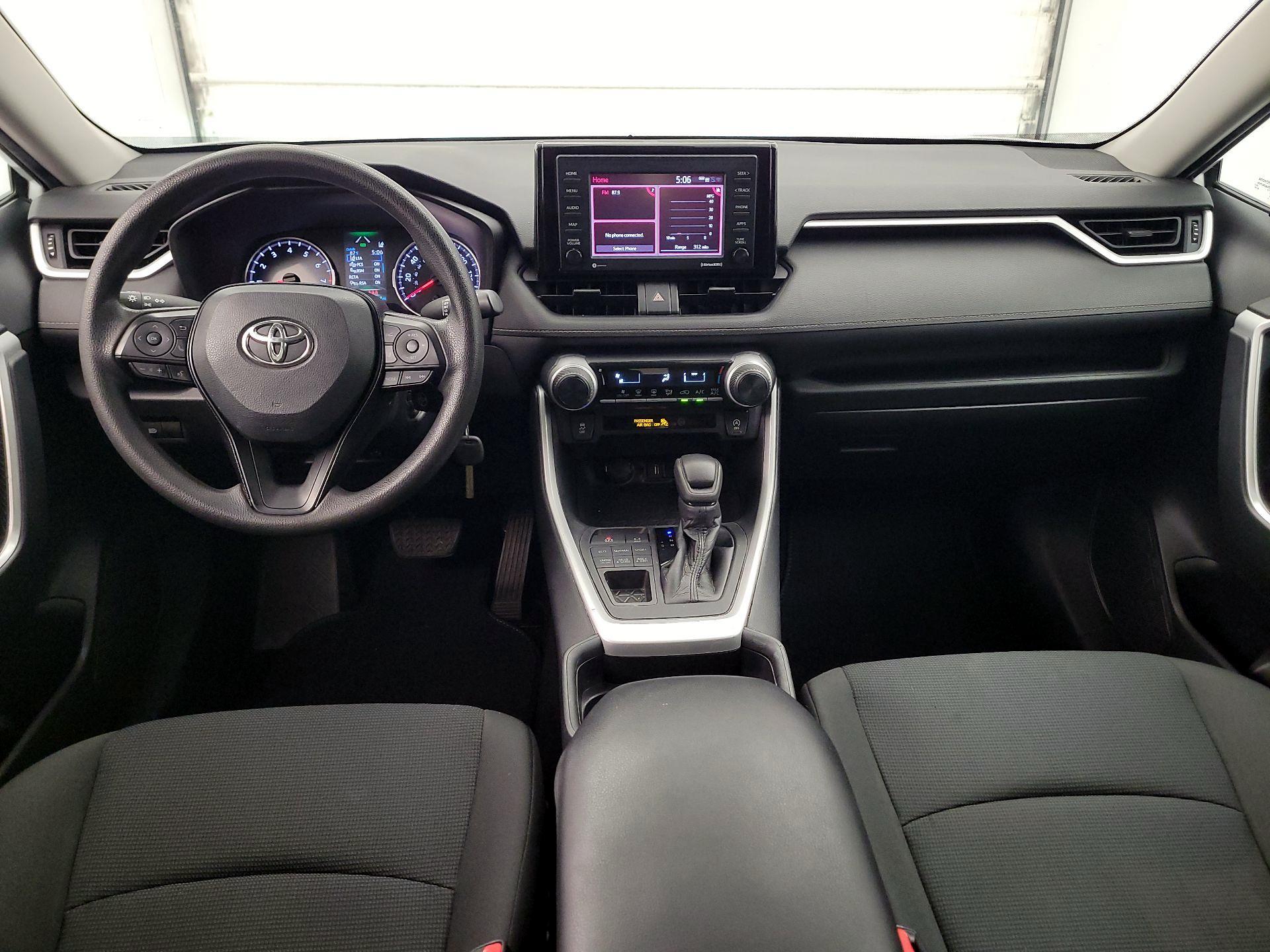 Thumbnail: 2021 Toyota RAV4 - 9