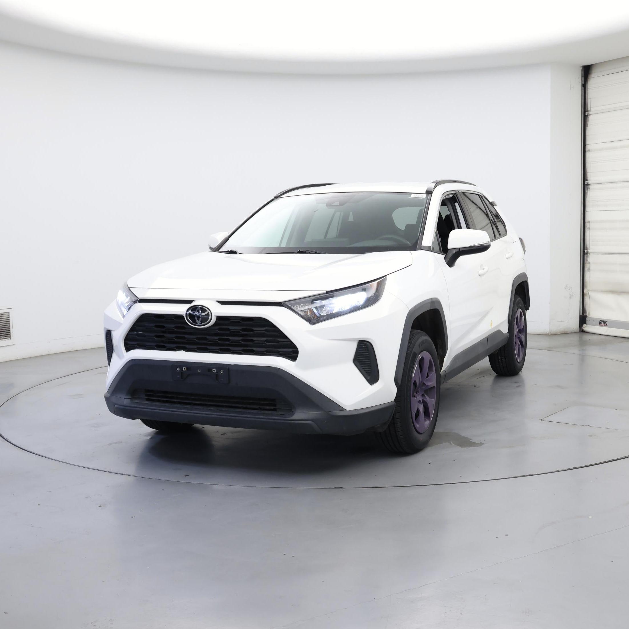 Thumbnail: 2021 Toyota RAV4 - 4