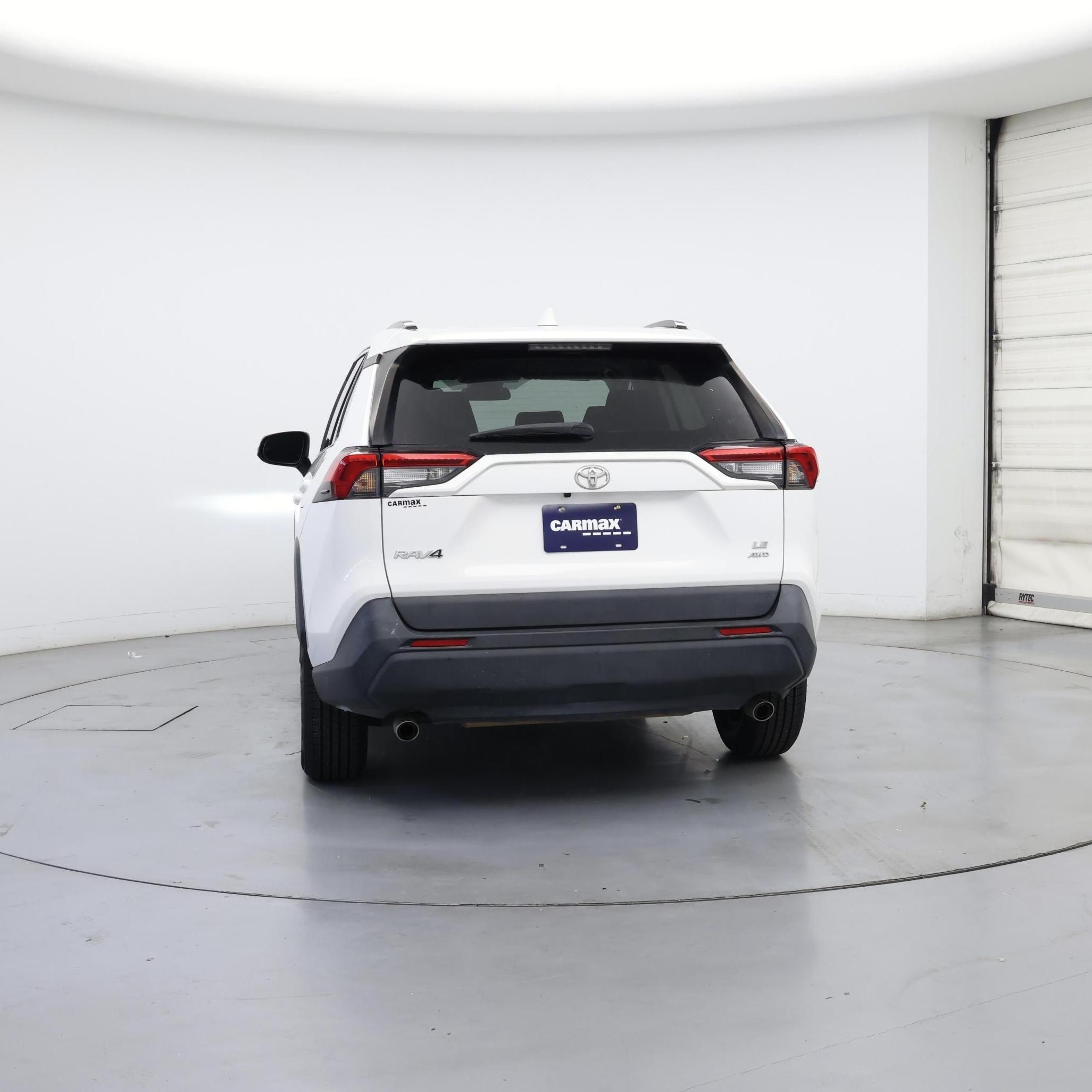 Thumbnail: 2021 Toyota RAV4 - 6