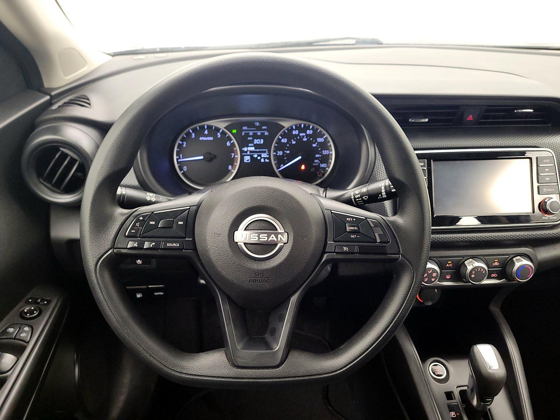 Thumbnail: 2023 Nissan Kicks - 10