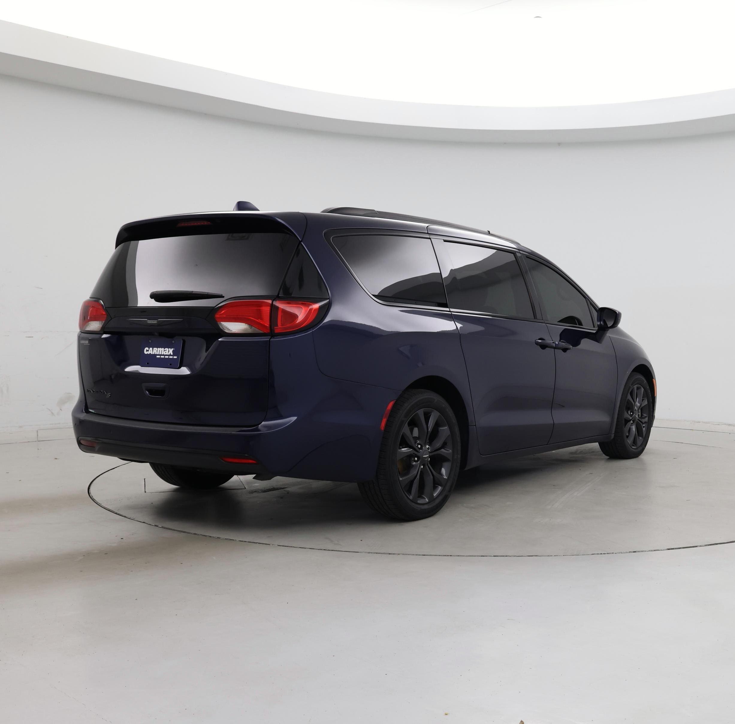 Thumbnail: 2020 Chrysler Pacifica - 8