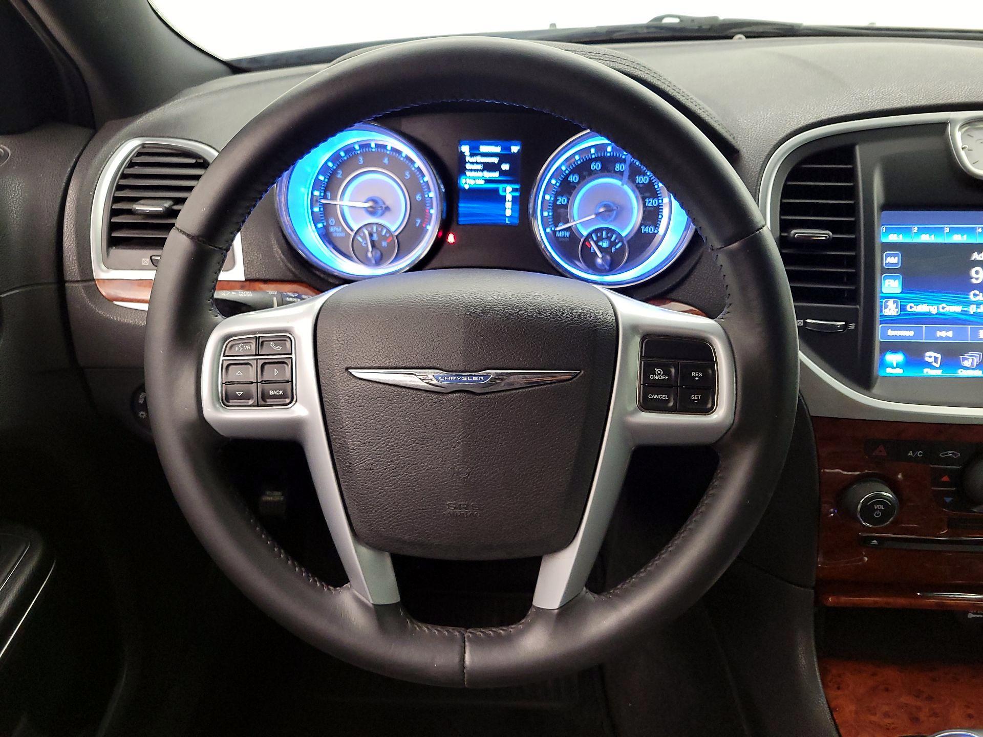 Thumbnail: 2014 Chrysler 300 - 10