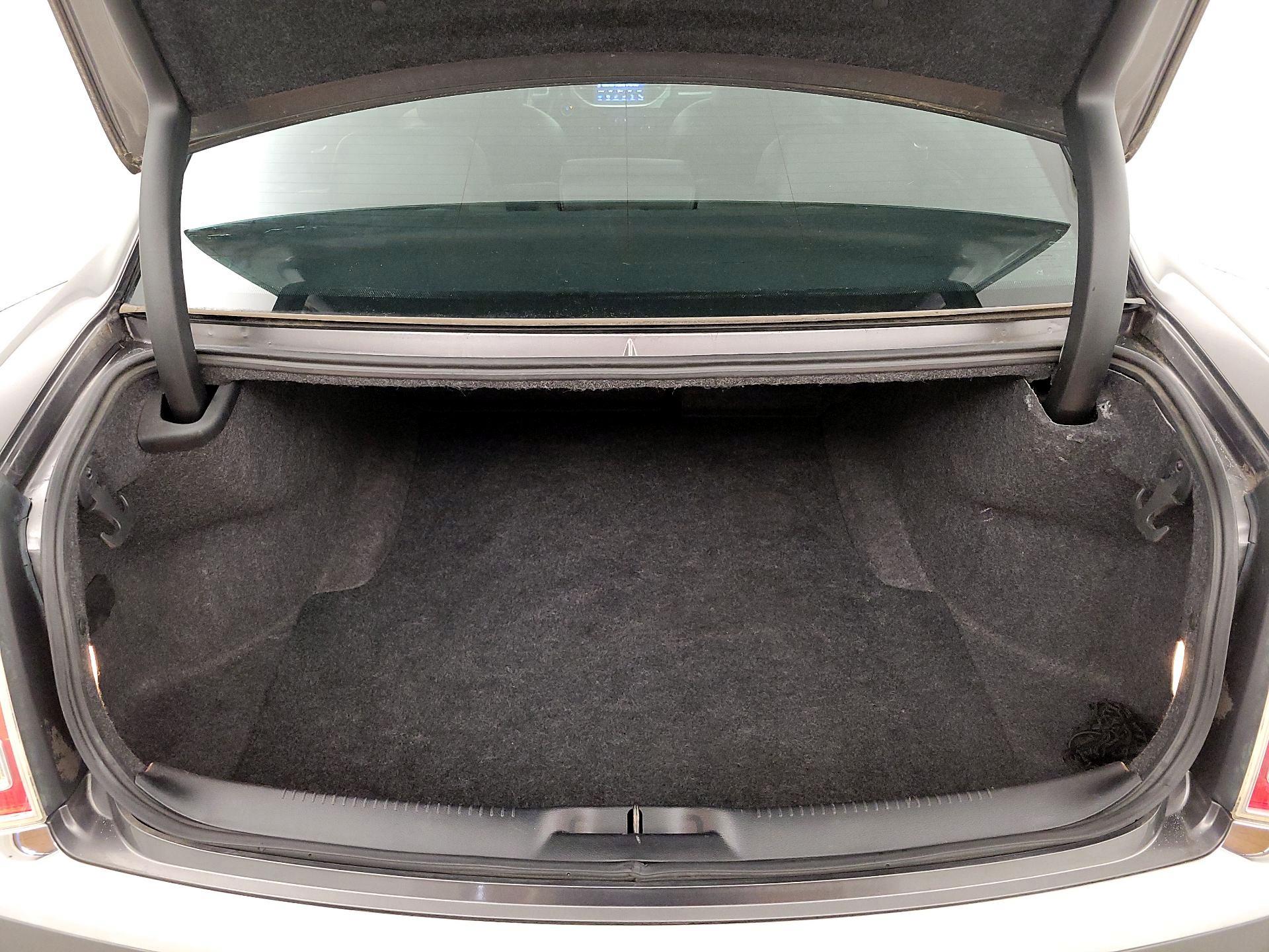 Thumbnail: 2014 Chrysler 300 - 19