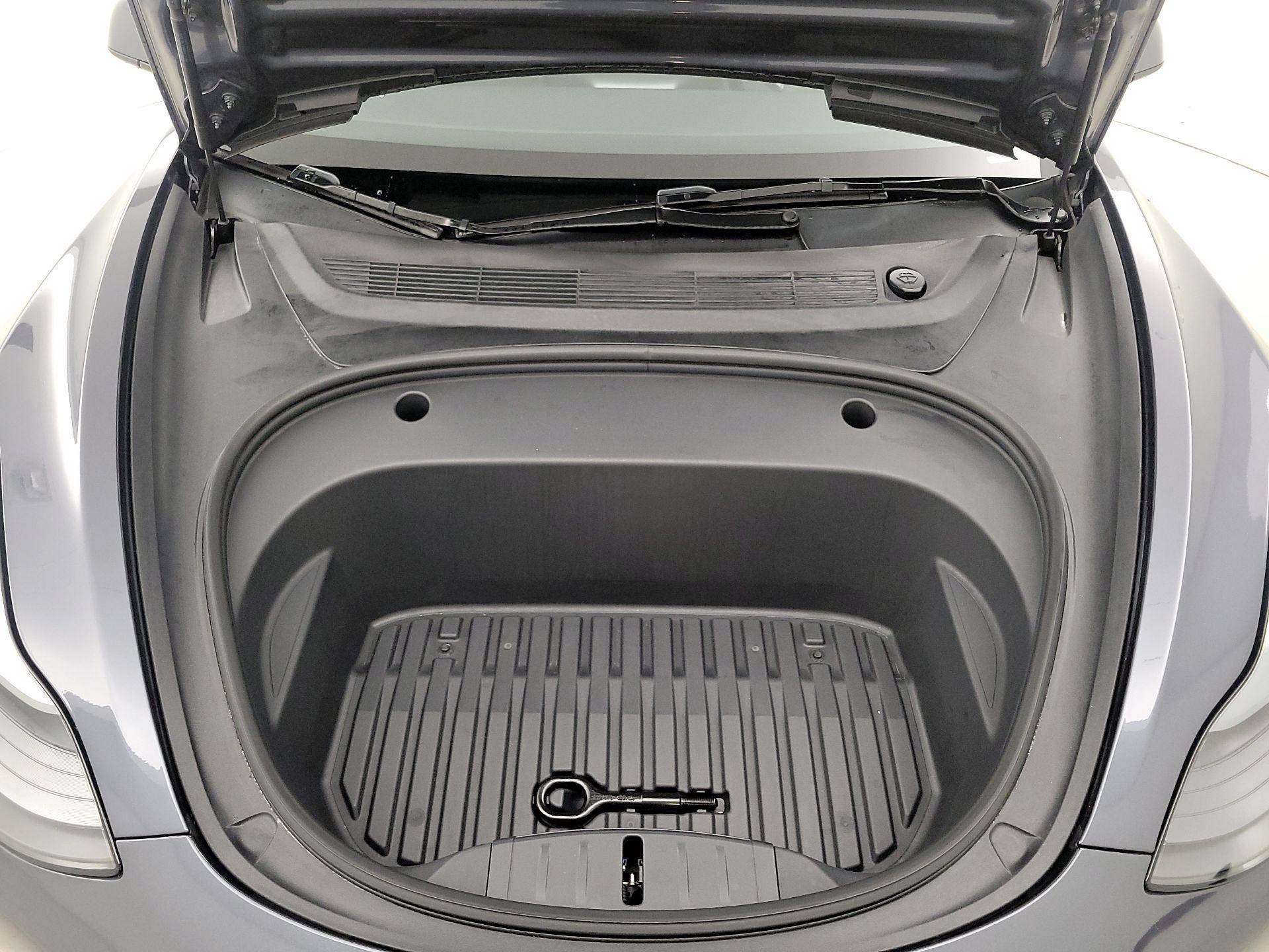 Thumbnail: 2023 Tesla Model 3 - 20