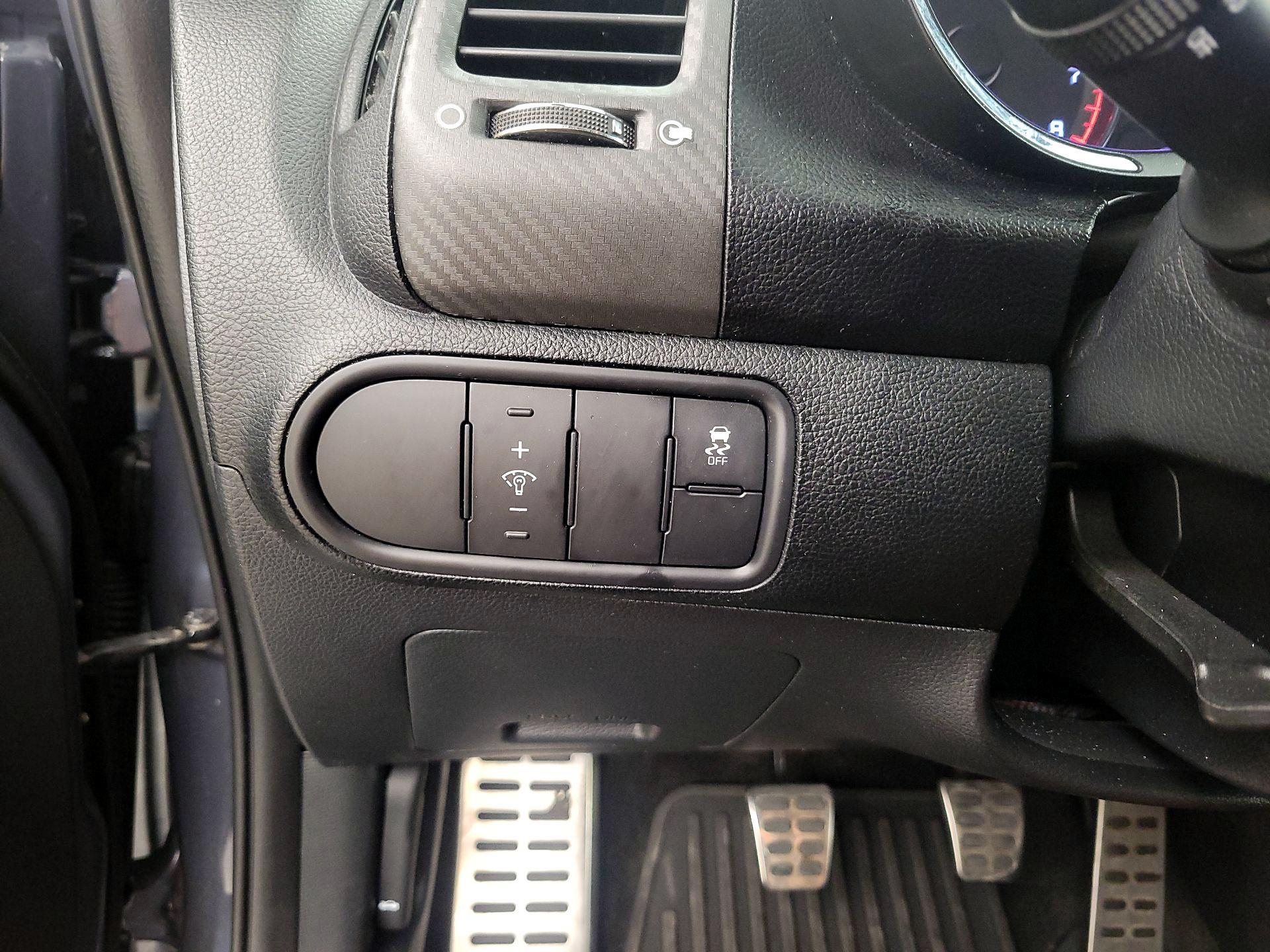 Thumbnail: 2014 Kia Forte - 13