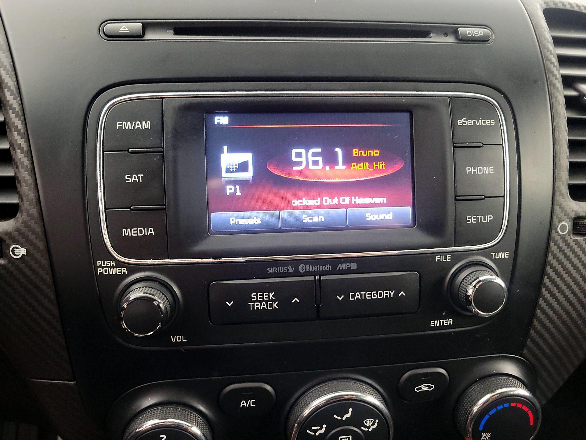 Thumbnail: 2014 Kia Forte - 15