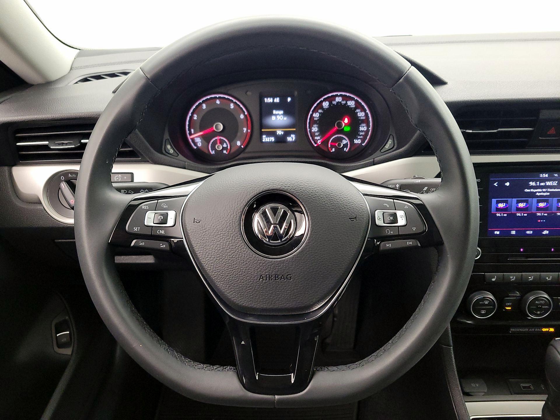 Thumbnail: 2022 Volkswagen Passat - 10