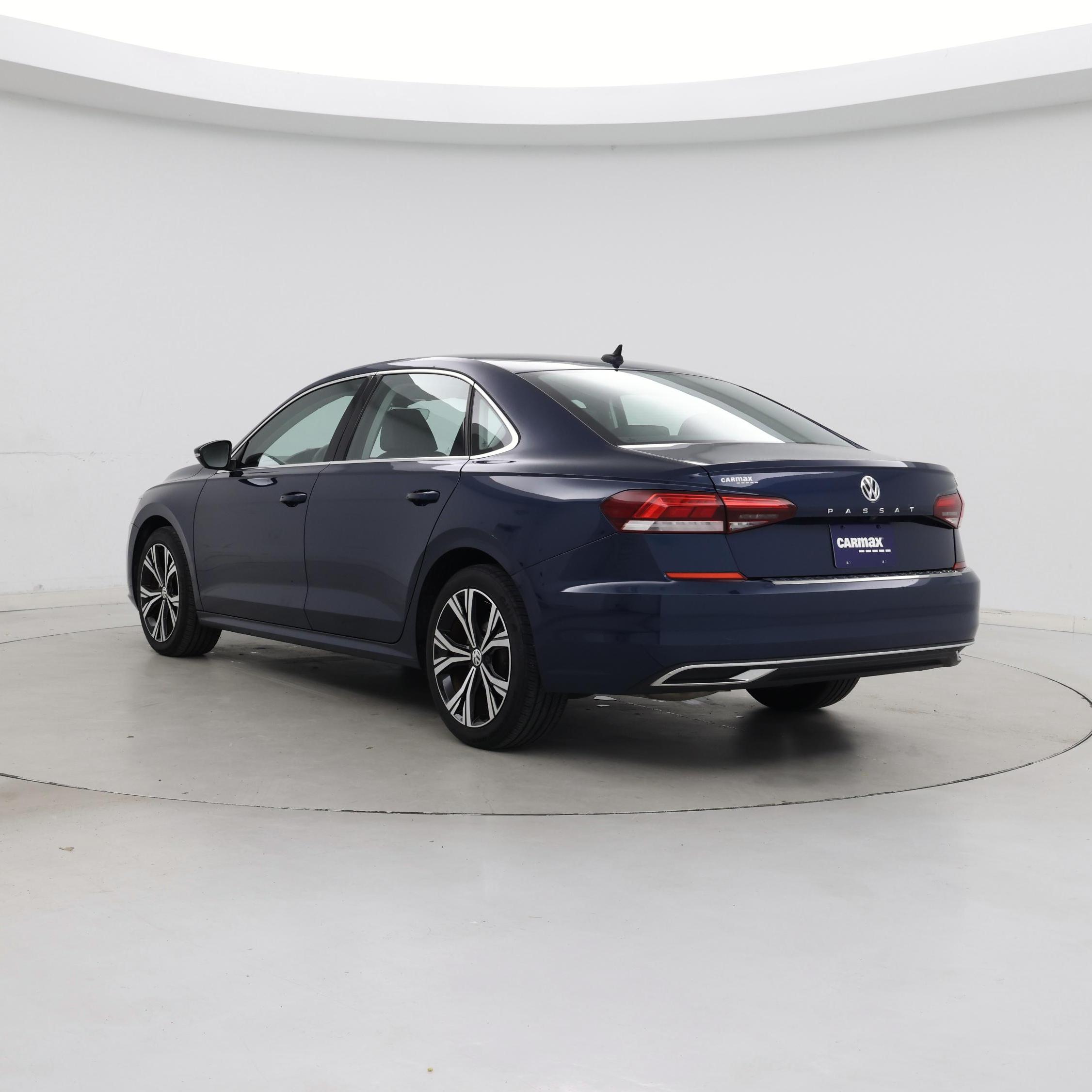 Thumbnail: 2022 Volkswagen Passat - 2