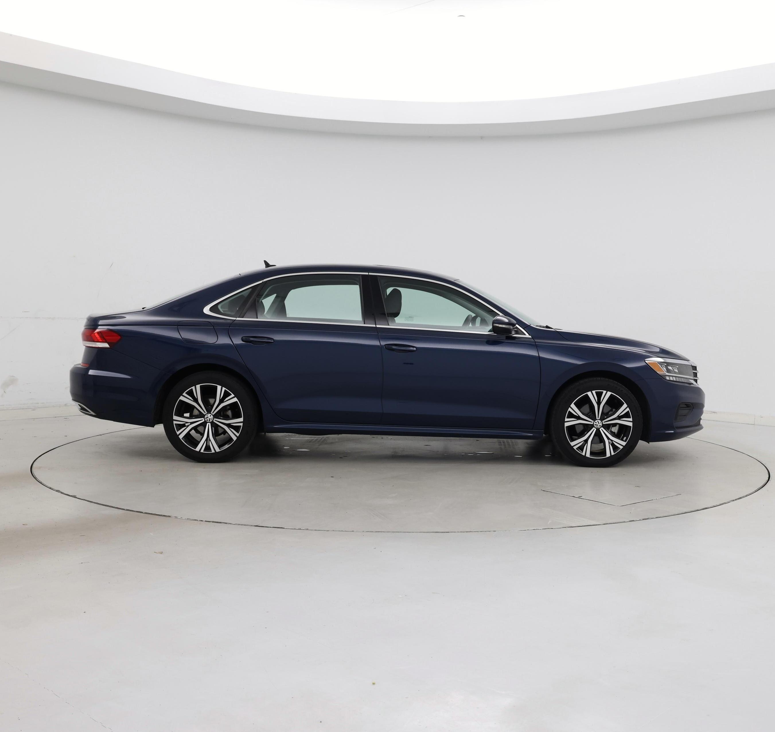 Thumbnail: 2022 Volkswagen Passat - 7